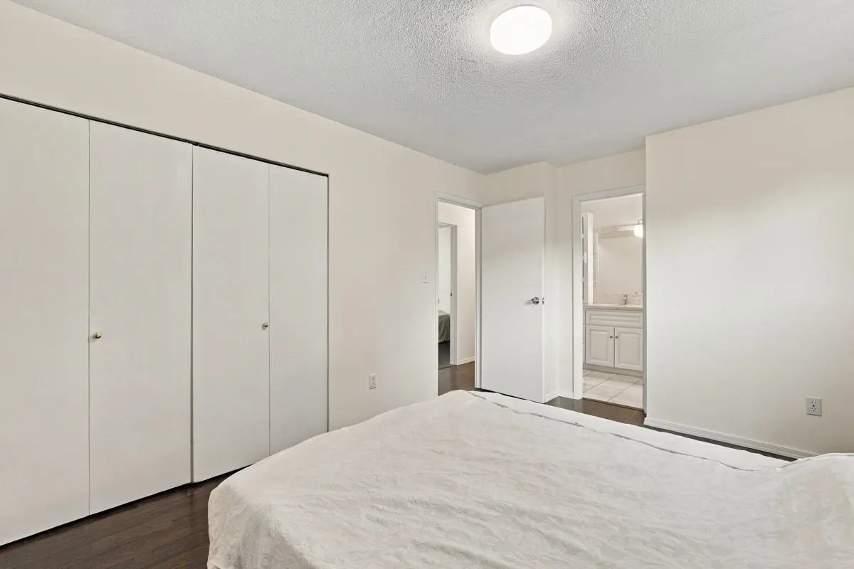 14036 102a Avenue