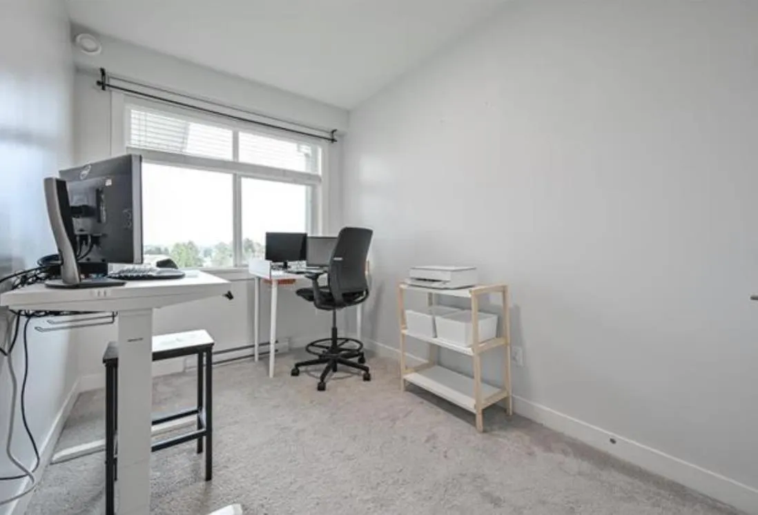 20696 Eastleigh Crescent #503