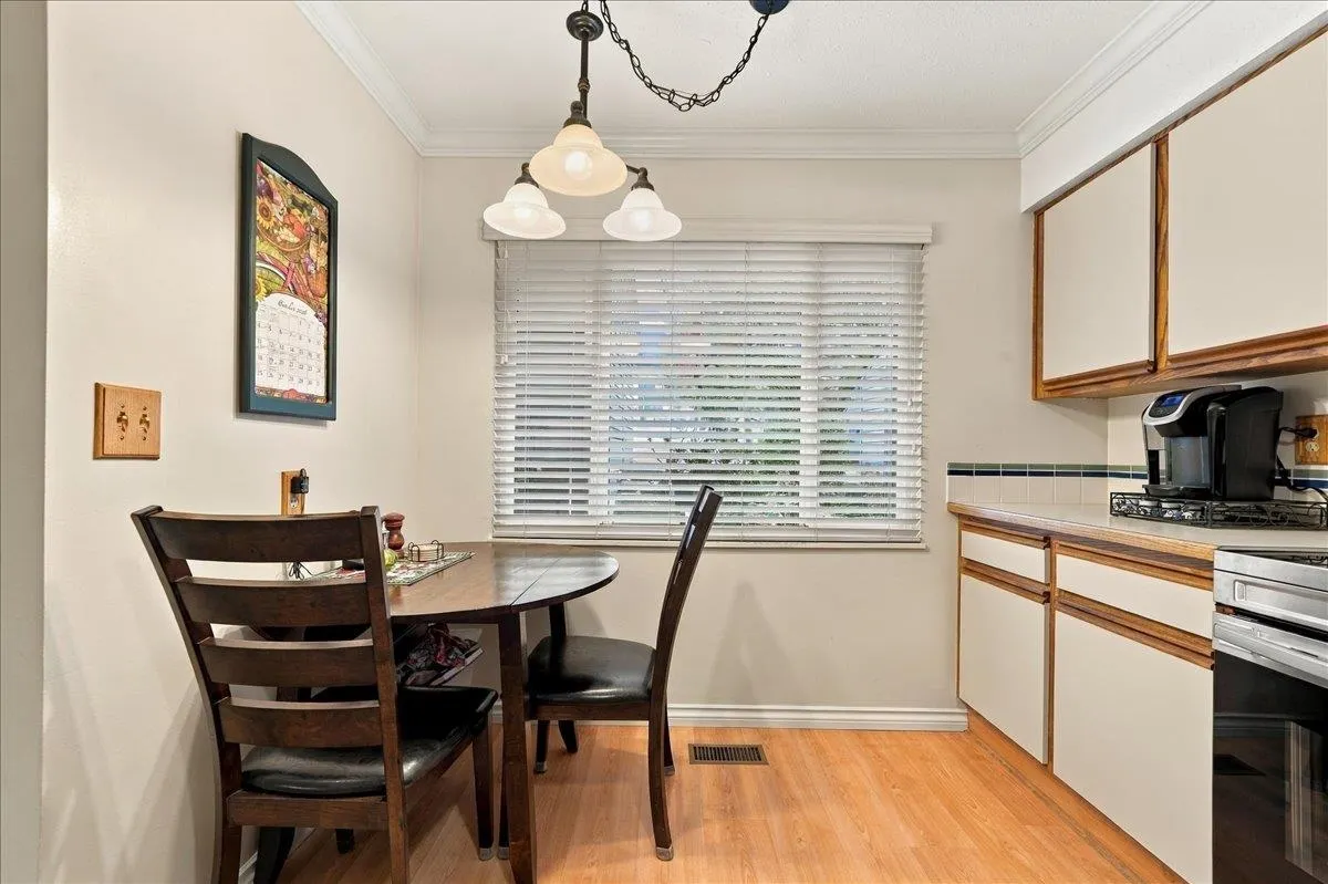 428 Lehman Place