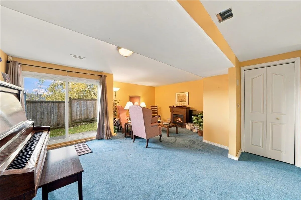 428 Lehman Place