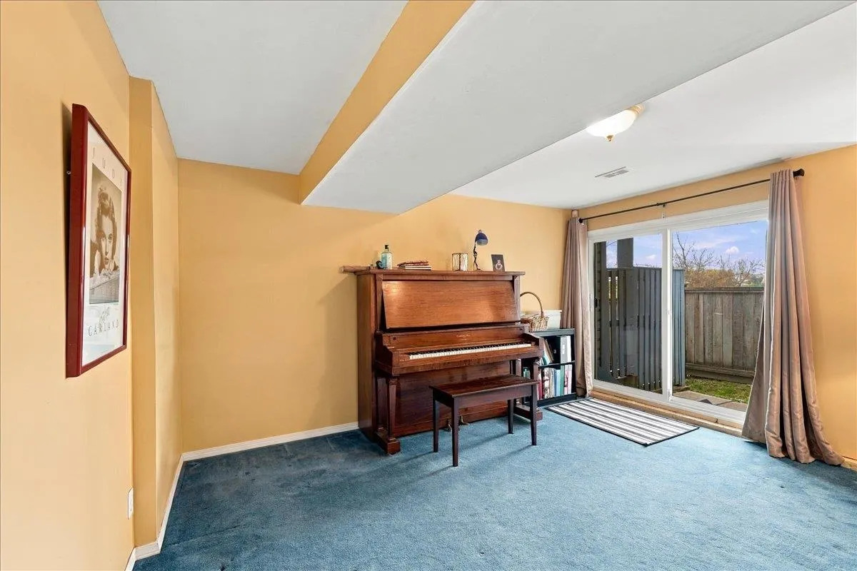 428 Lehman Place