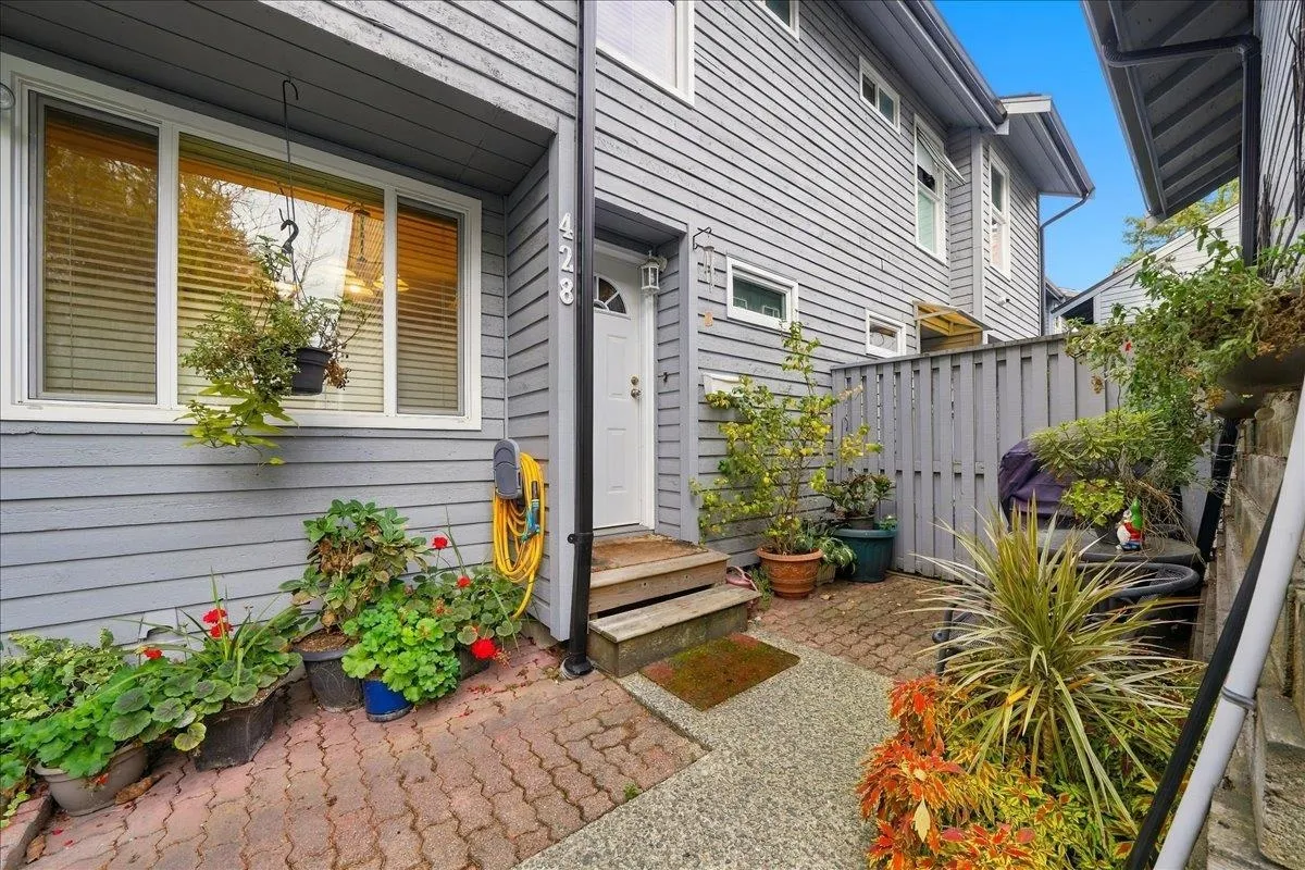 428 Lehman Place