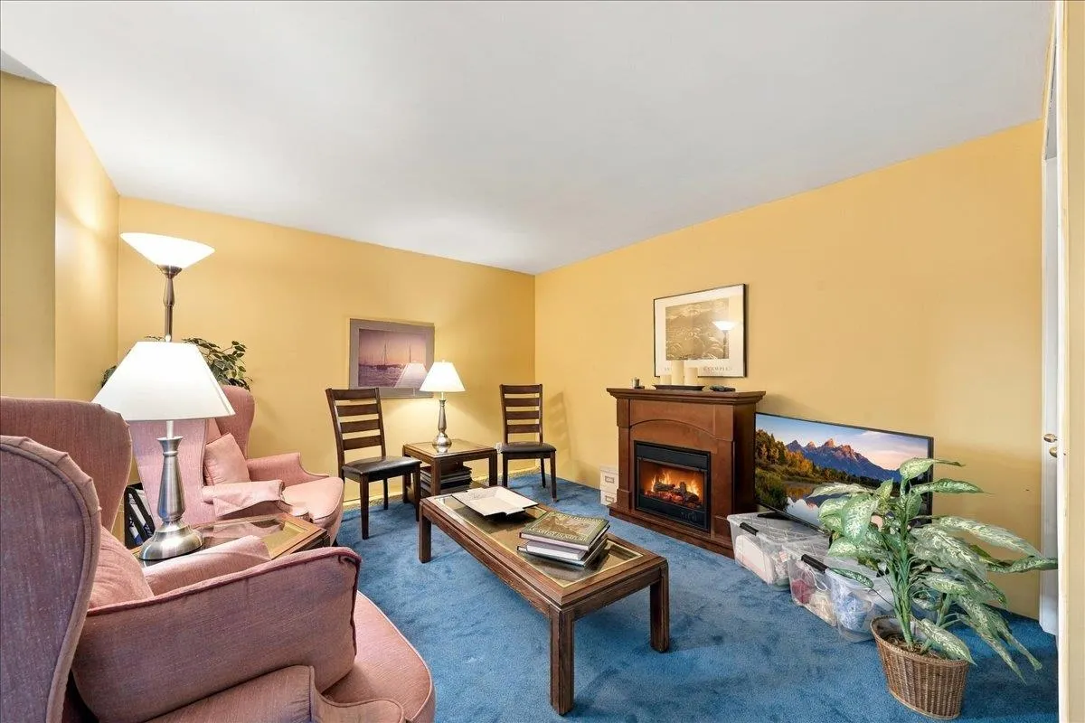 428 Lehman Place