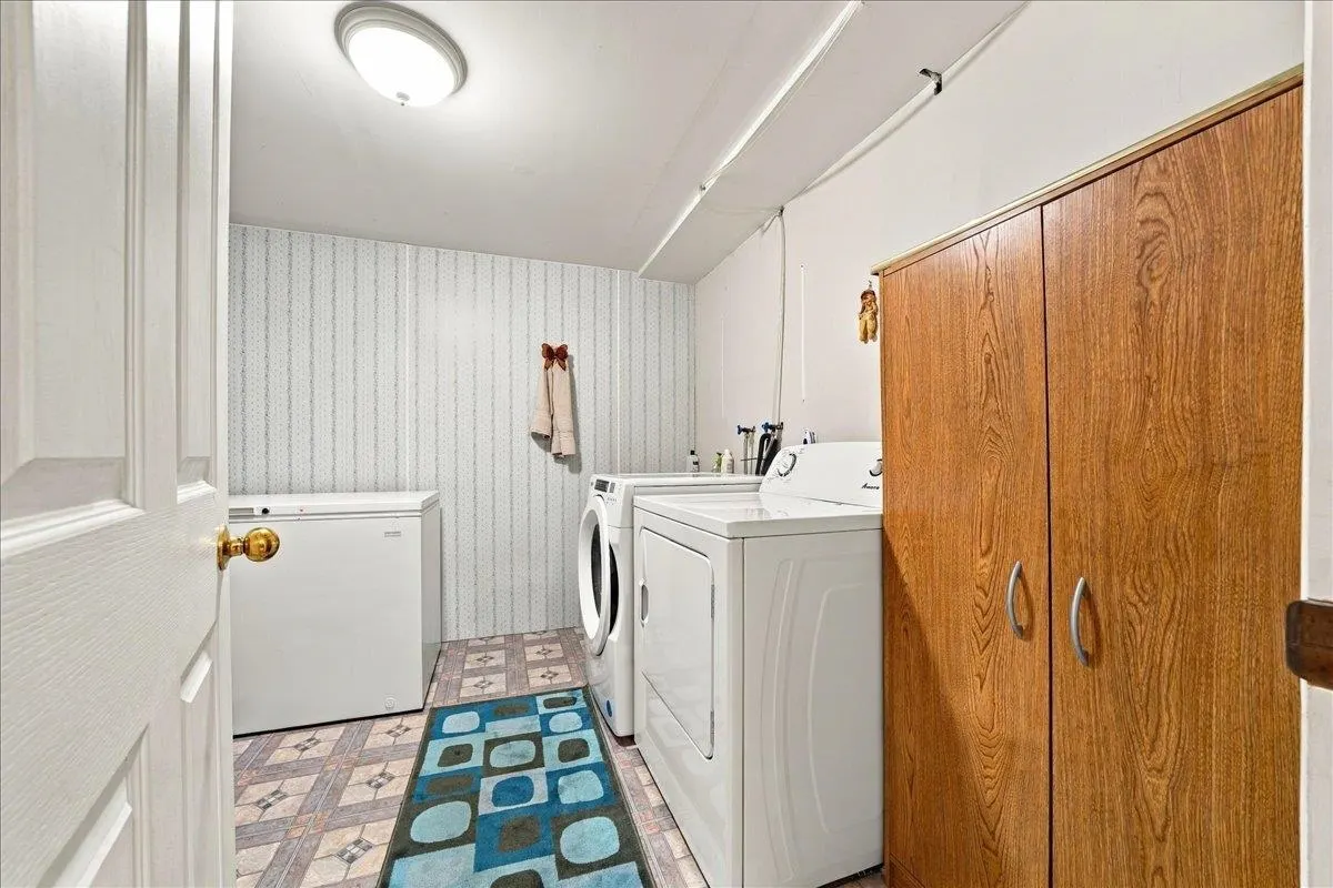 428 Lehman Place