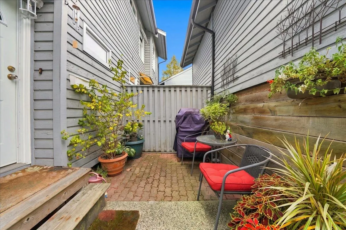428 Lehman Place