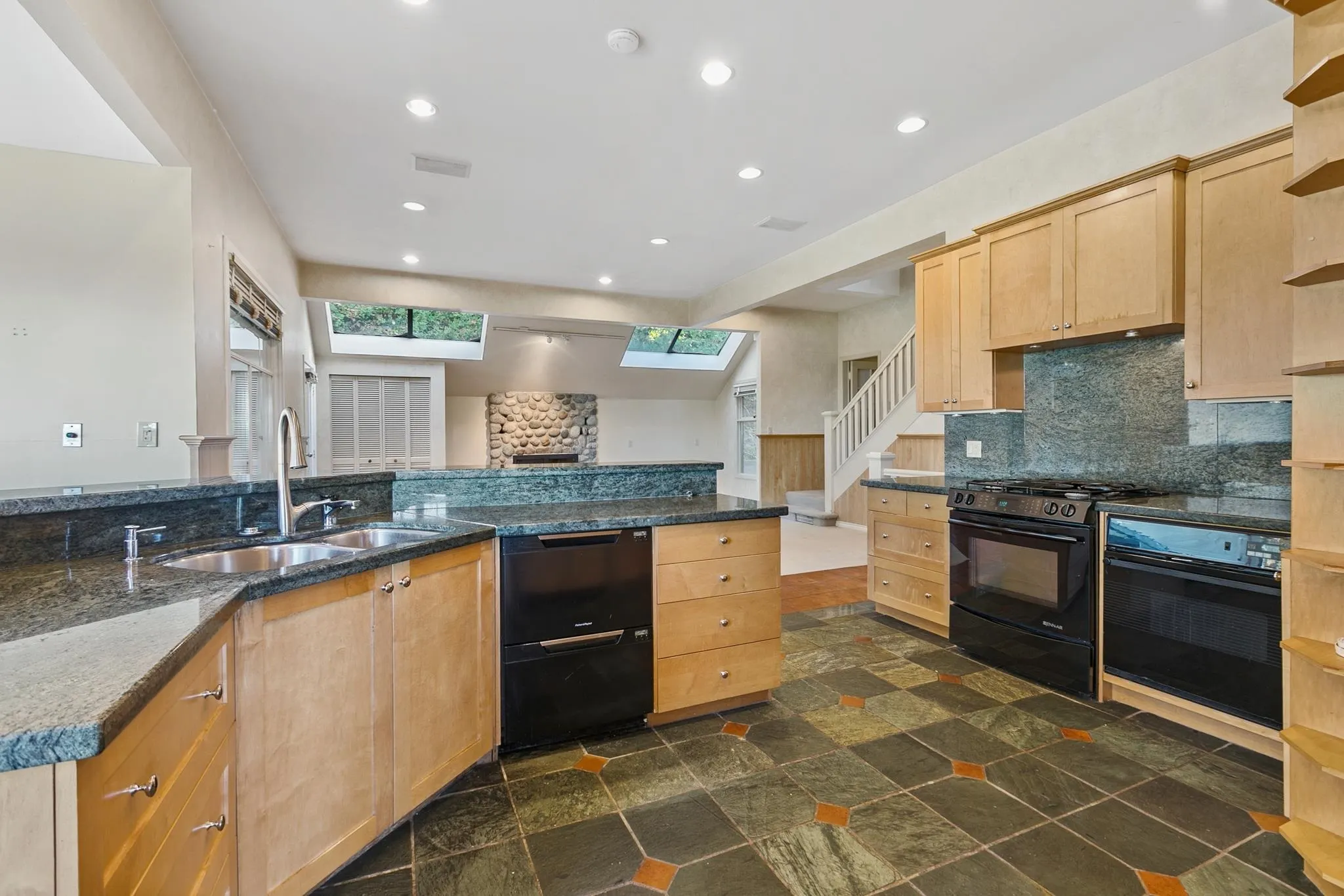 413 Tsawwassen Beach Road