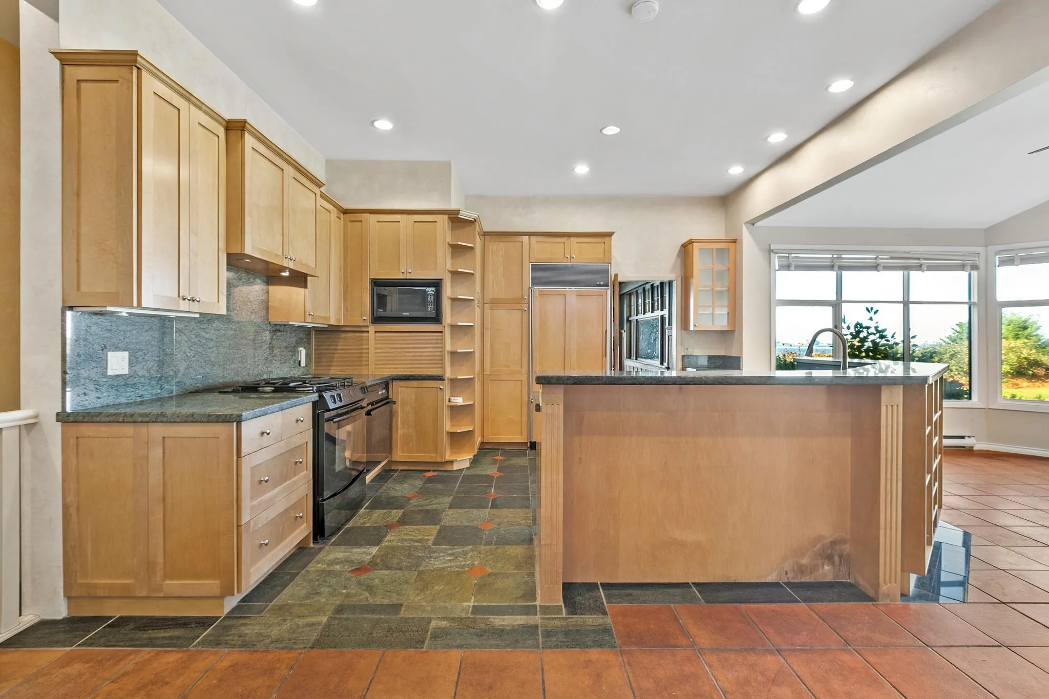 413 Tsawwassen Beach Road