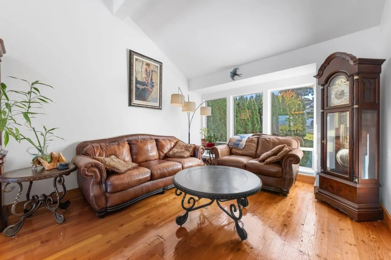 2137 Parapet Terrace