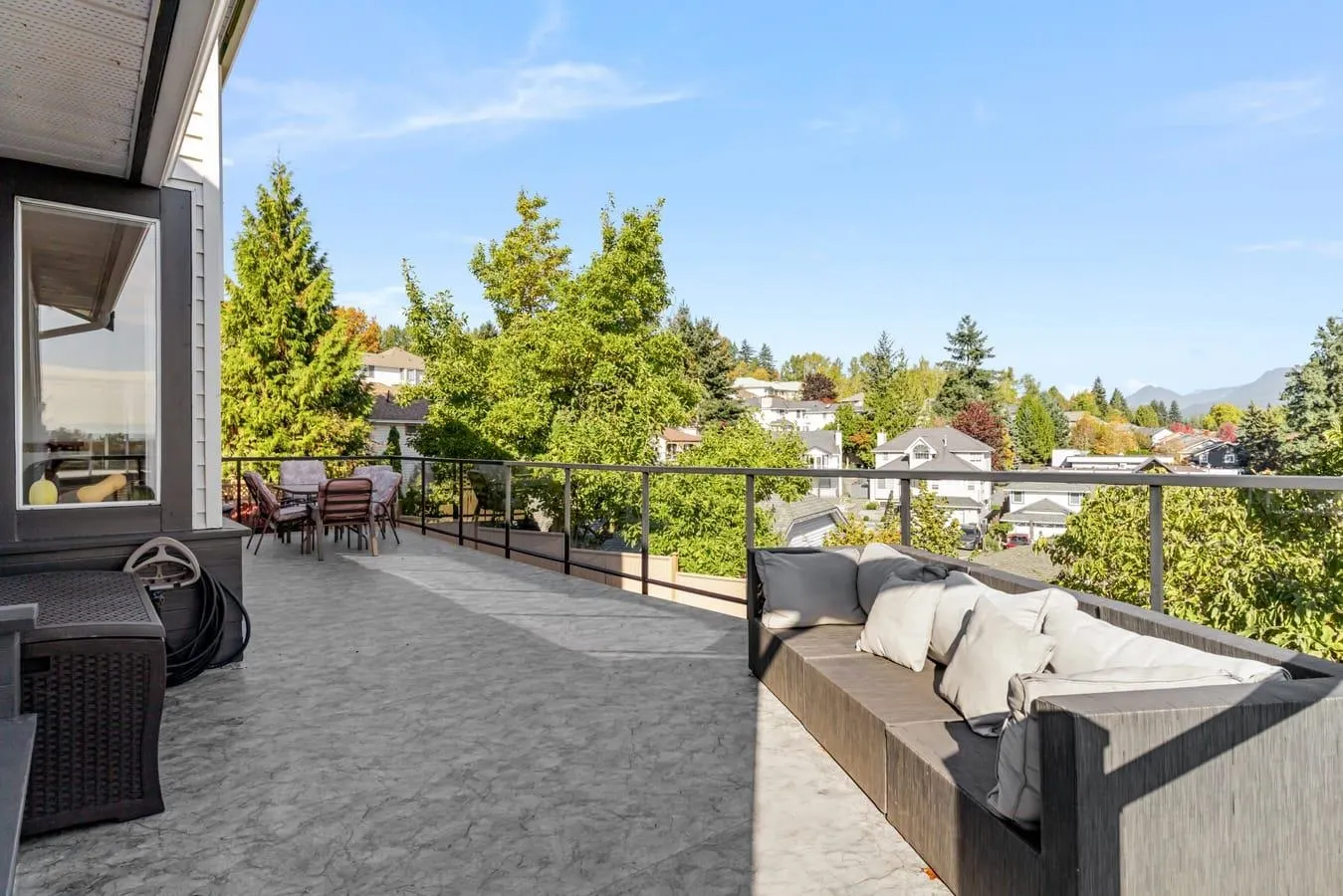 2137 Parapet Terrace