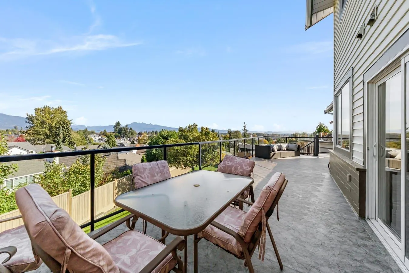 2137 Parapet Terrace