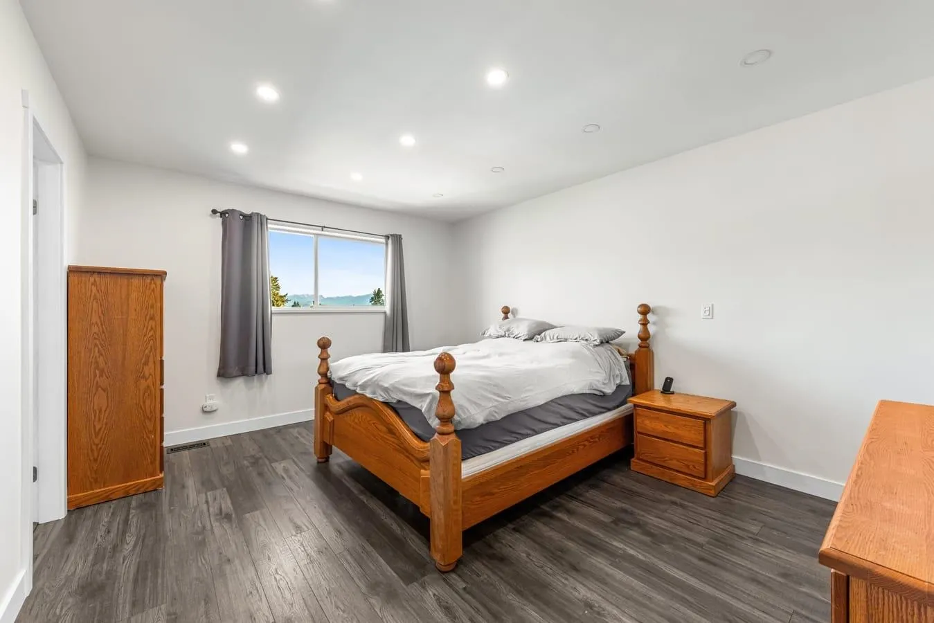 2137 Parapet Terrace
