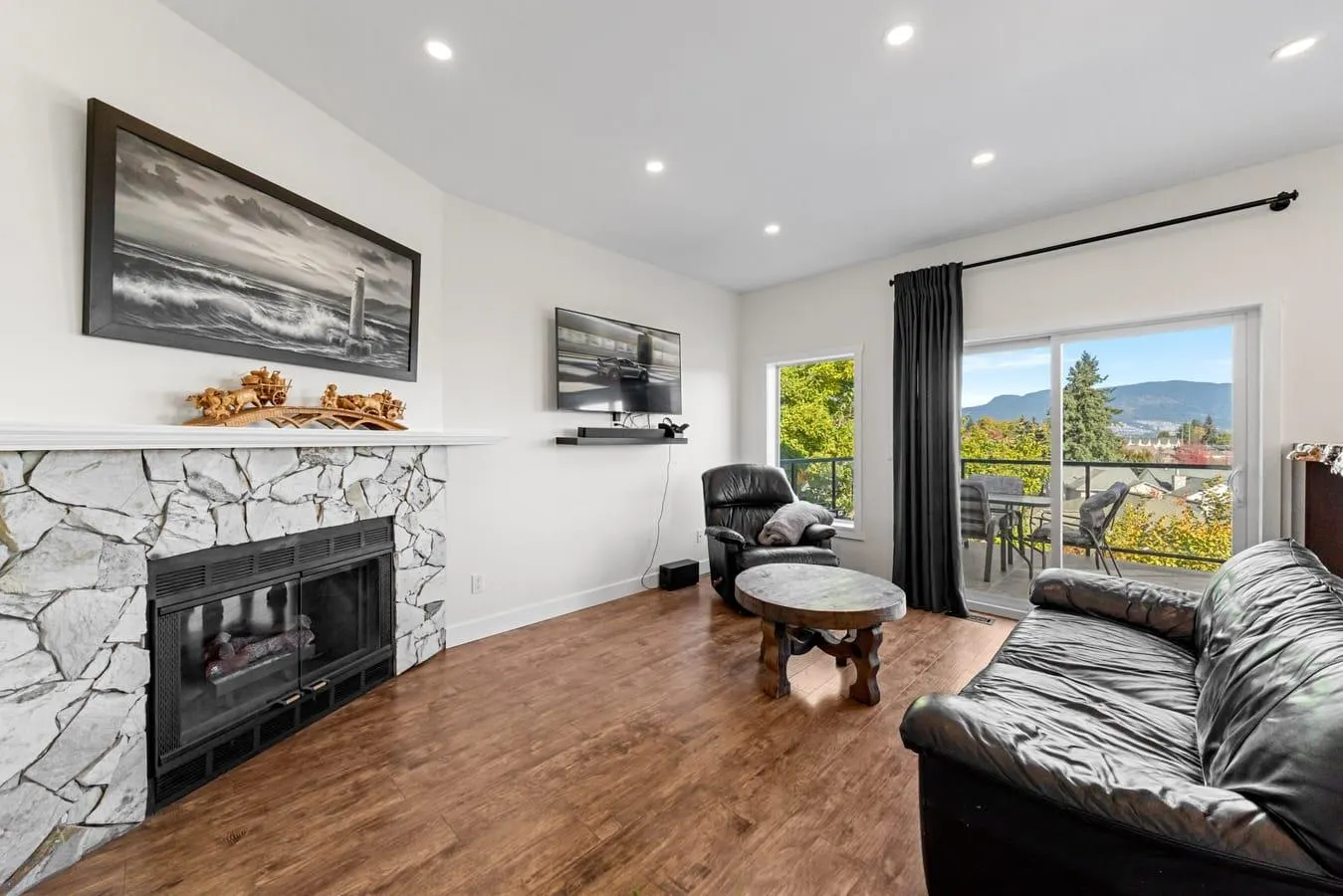 2137 Parapet Terrace