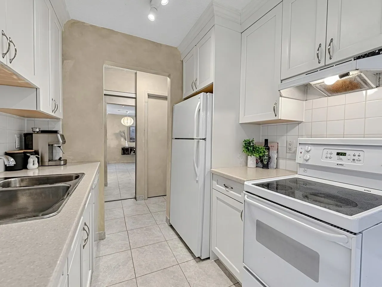 275 W 2nd Street #309