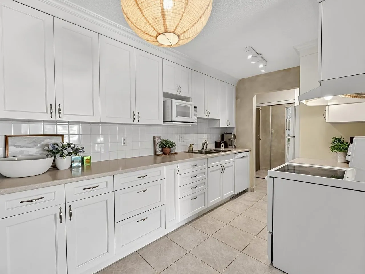 275 W 2nd Street #309