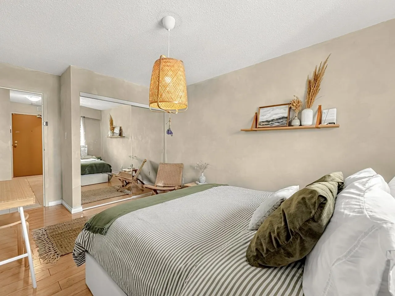 275 W 2nd Street #309