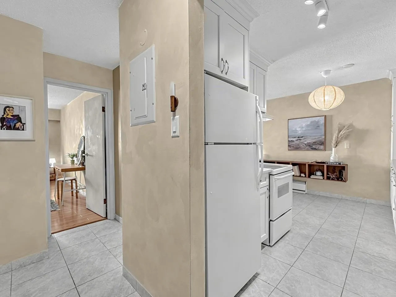 275 W 2nd Street #309