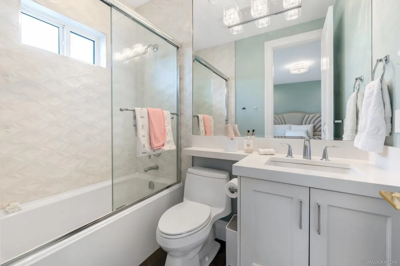 4591 Garry Street