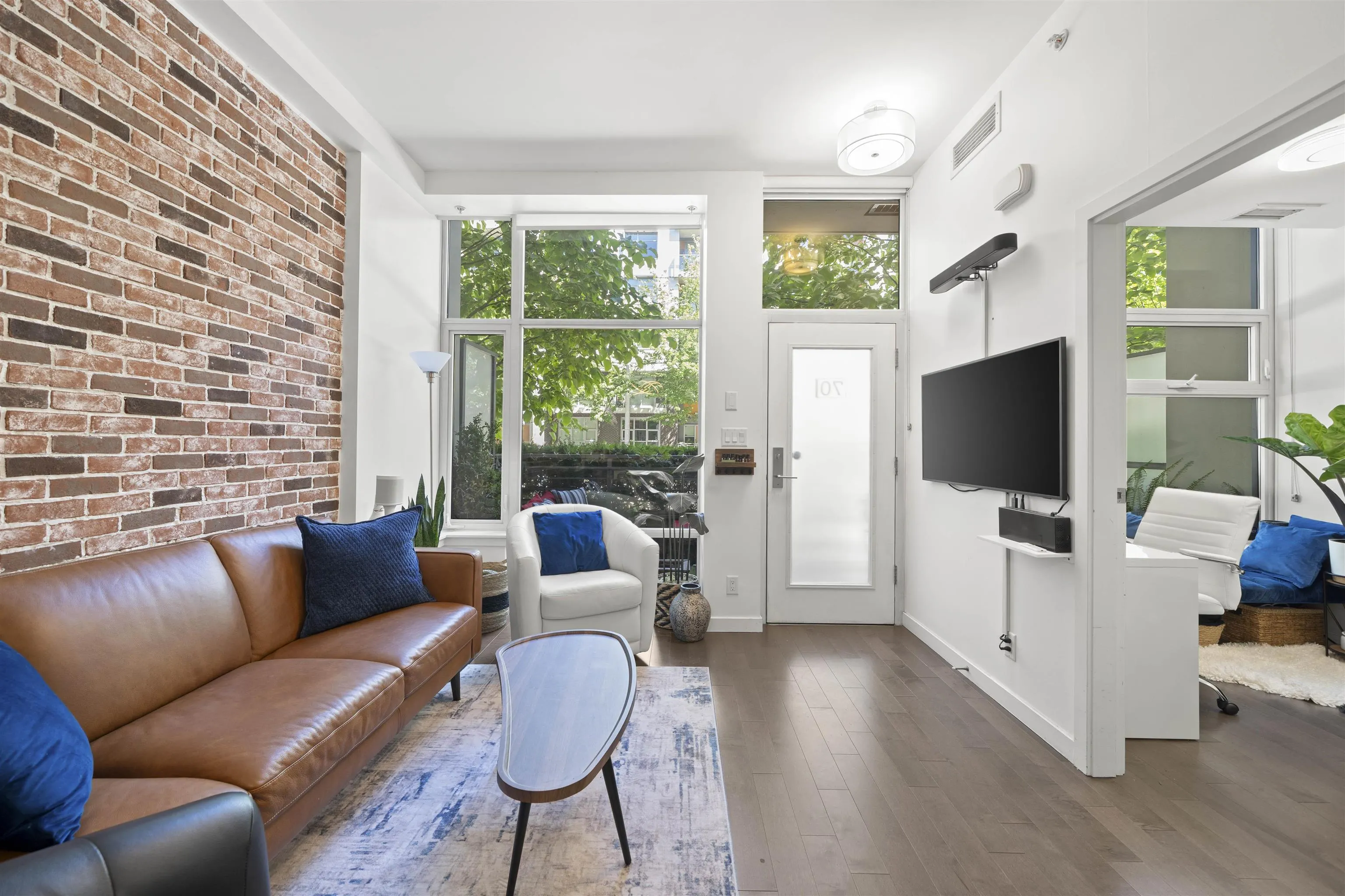 70 W 1st Avenue