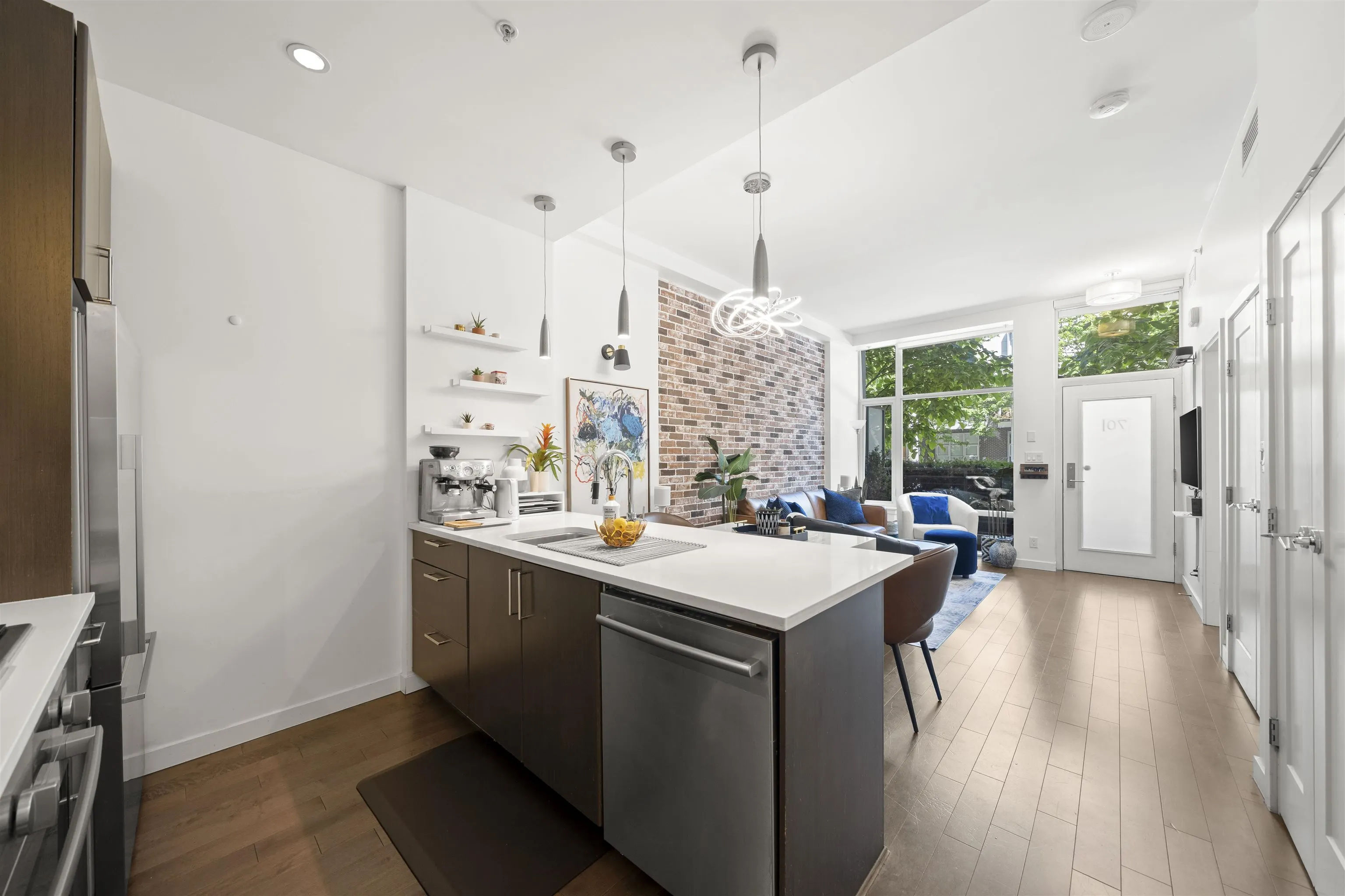 70 W 1st Avenue