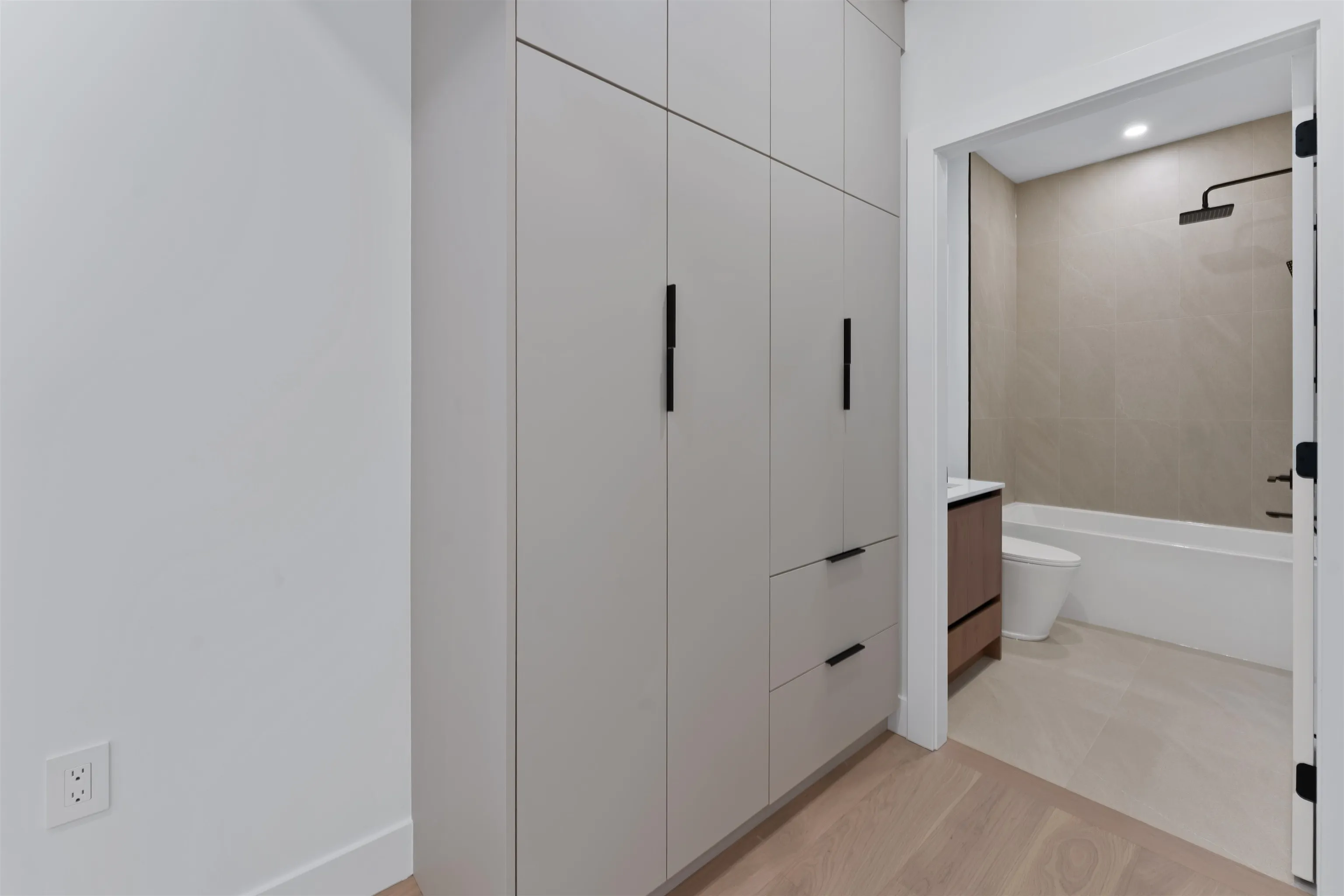 3218 W 38th Avenue #2