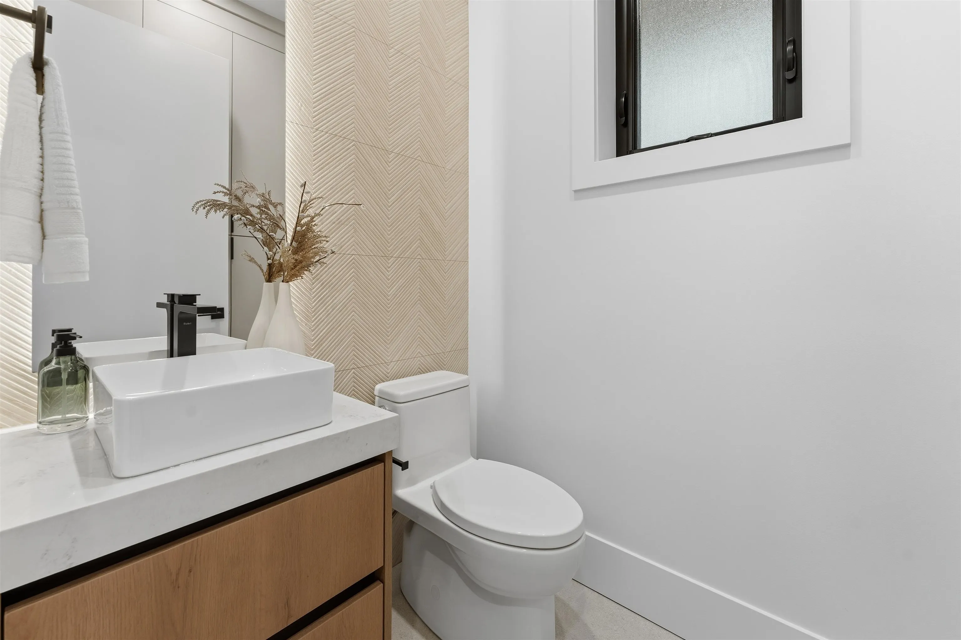 3218 W 38th Avenue #2
