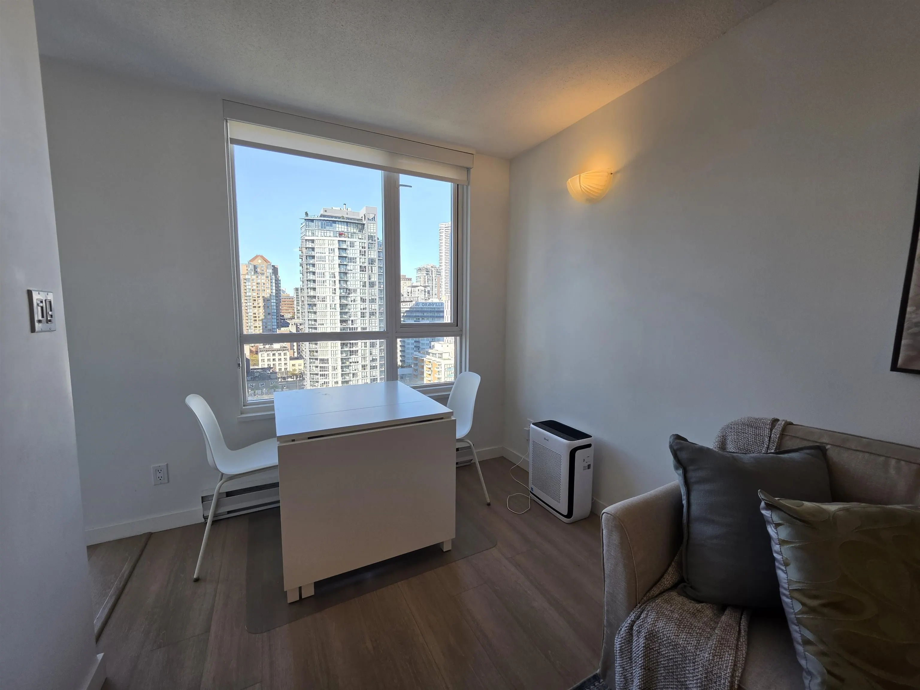 1188 Richards Street #1902