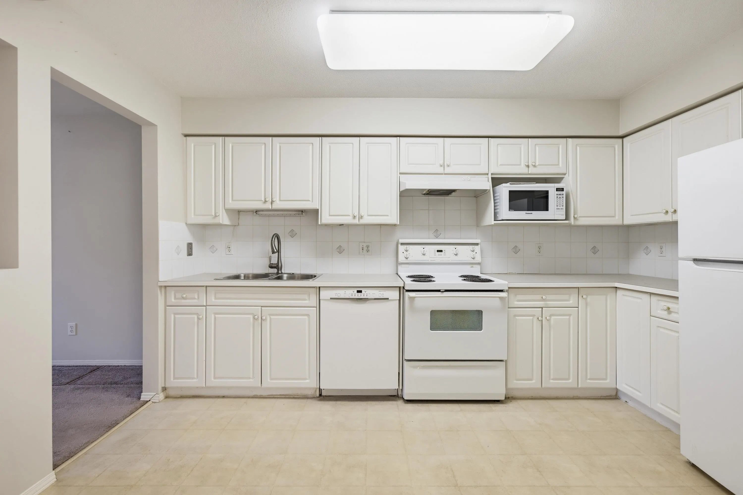 13860 70 Avenue #101