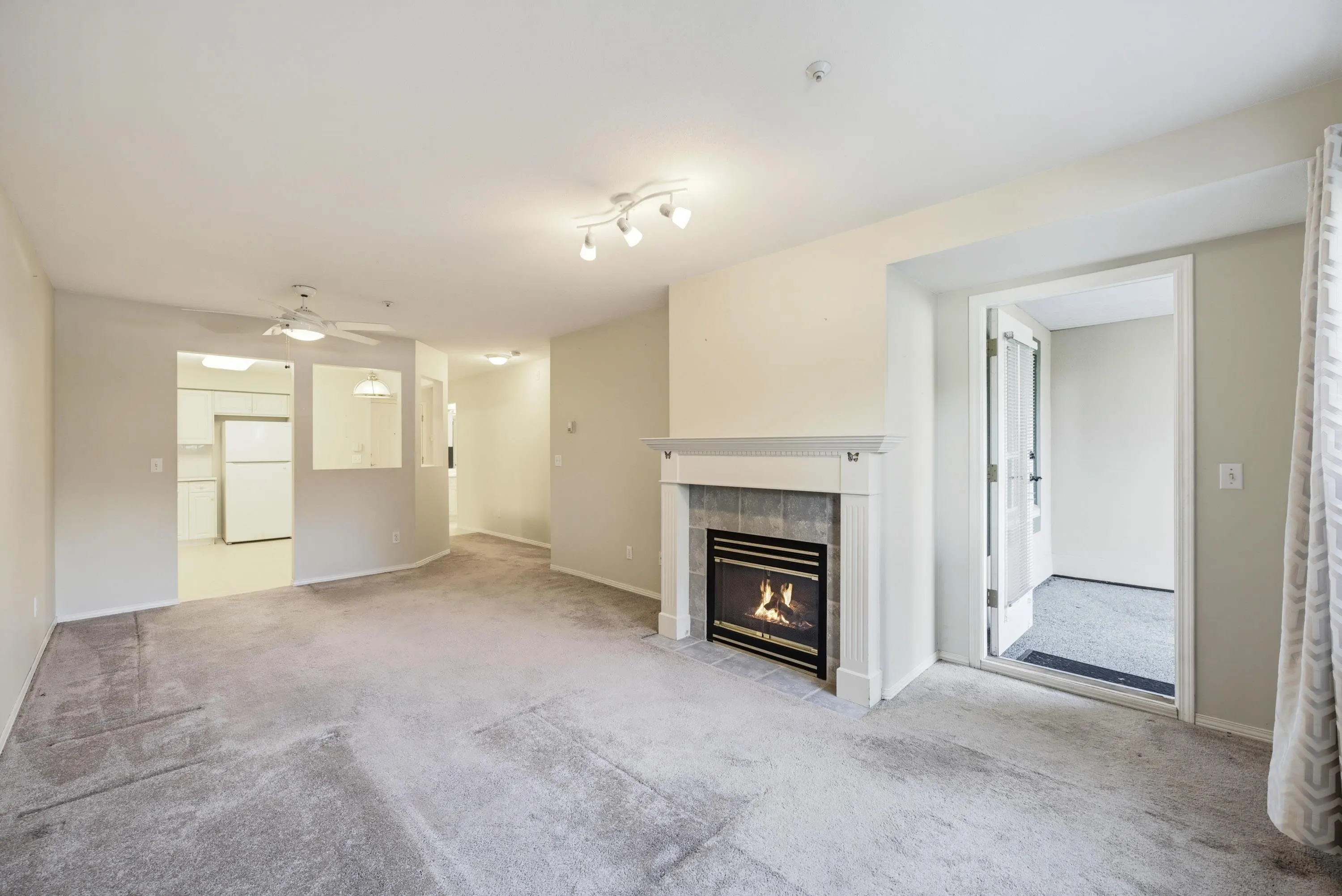 13860 70 Avenue #101