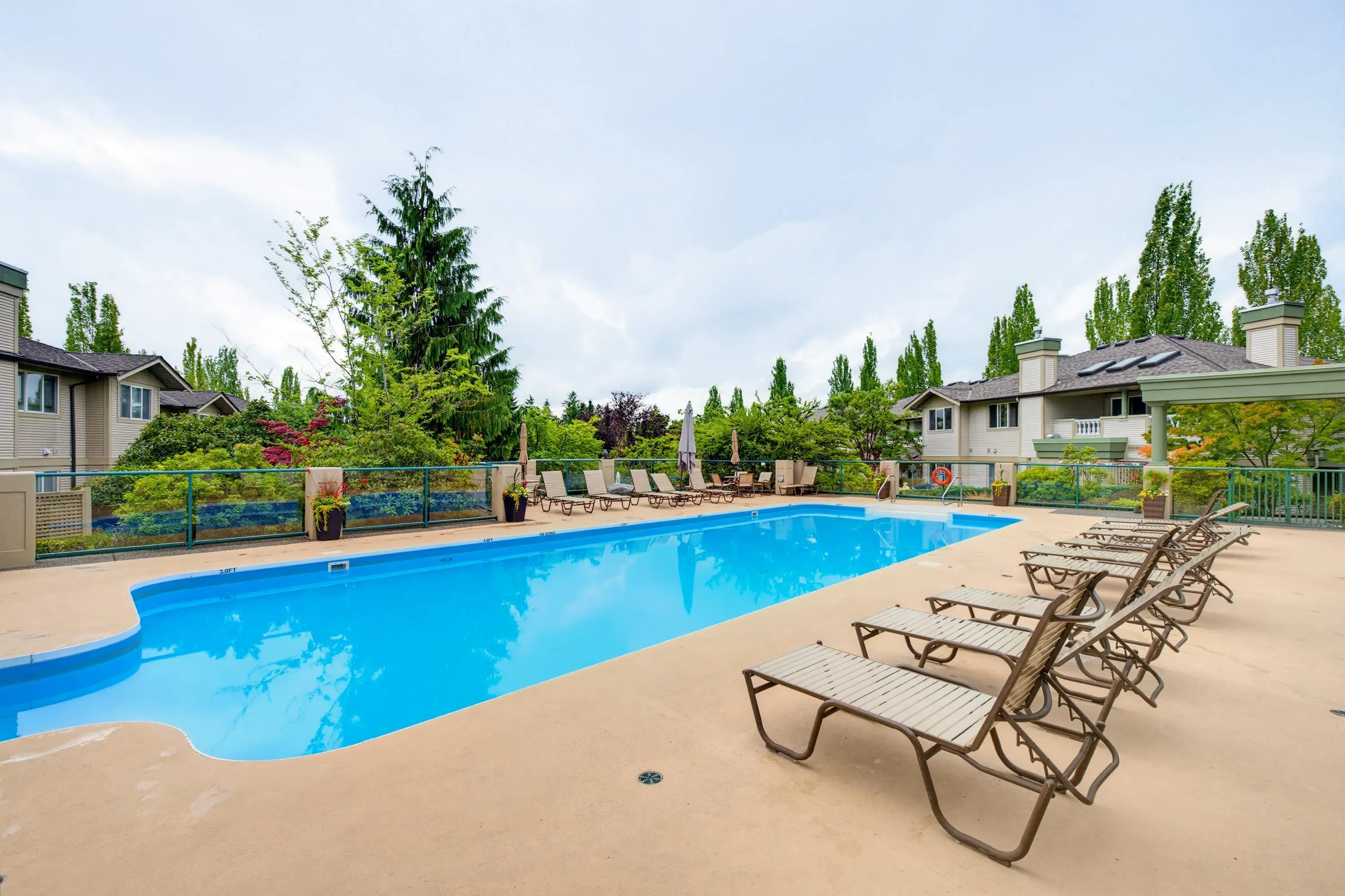 13860 70 Avenue #101