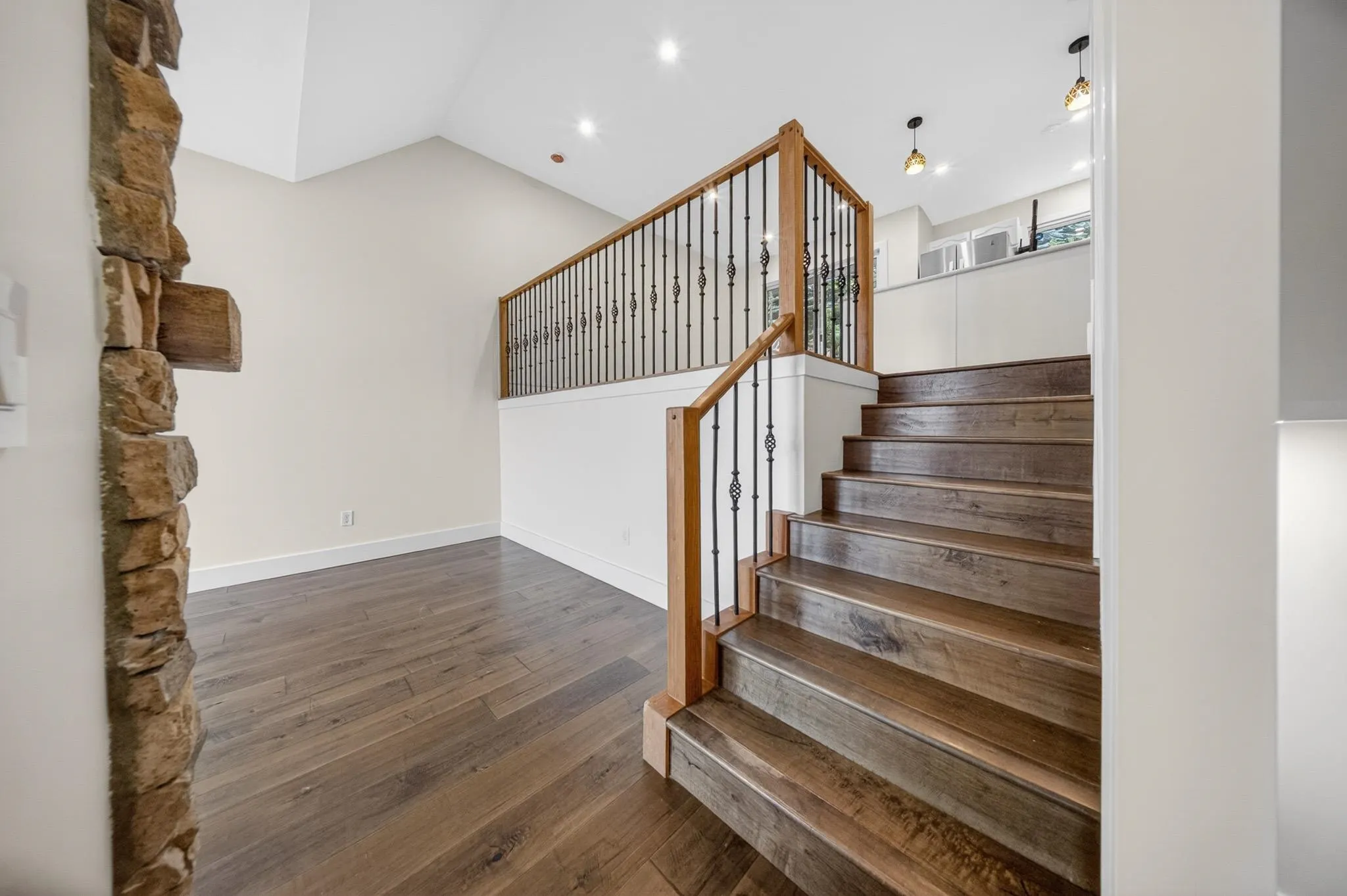 5260 Goldspring Place #1503