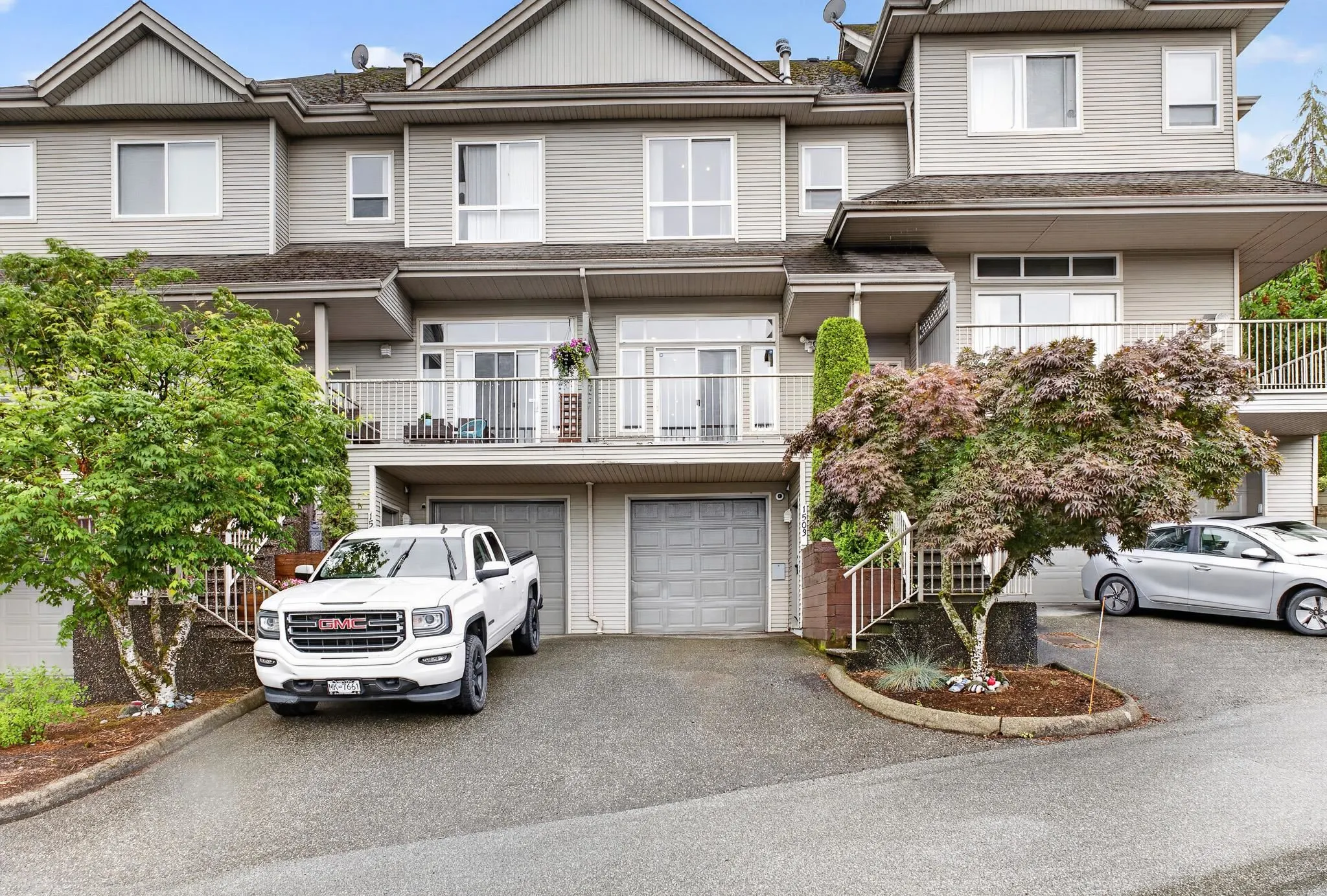 5260 Goldspring Place #1503