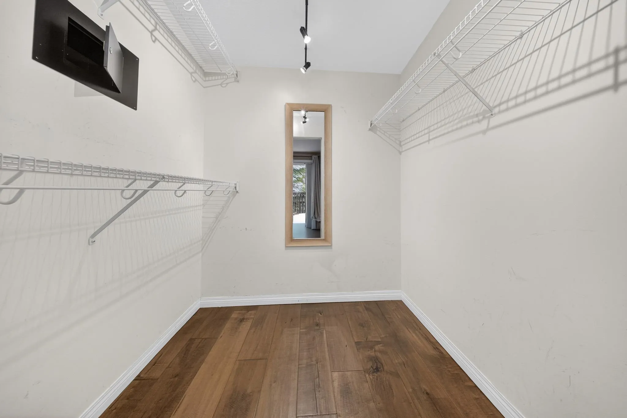 5260 Goldspring Place #1503