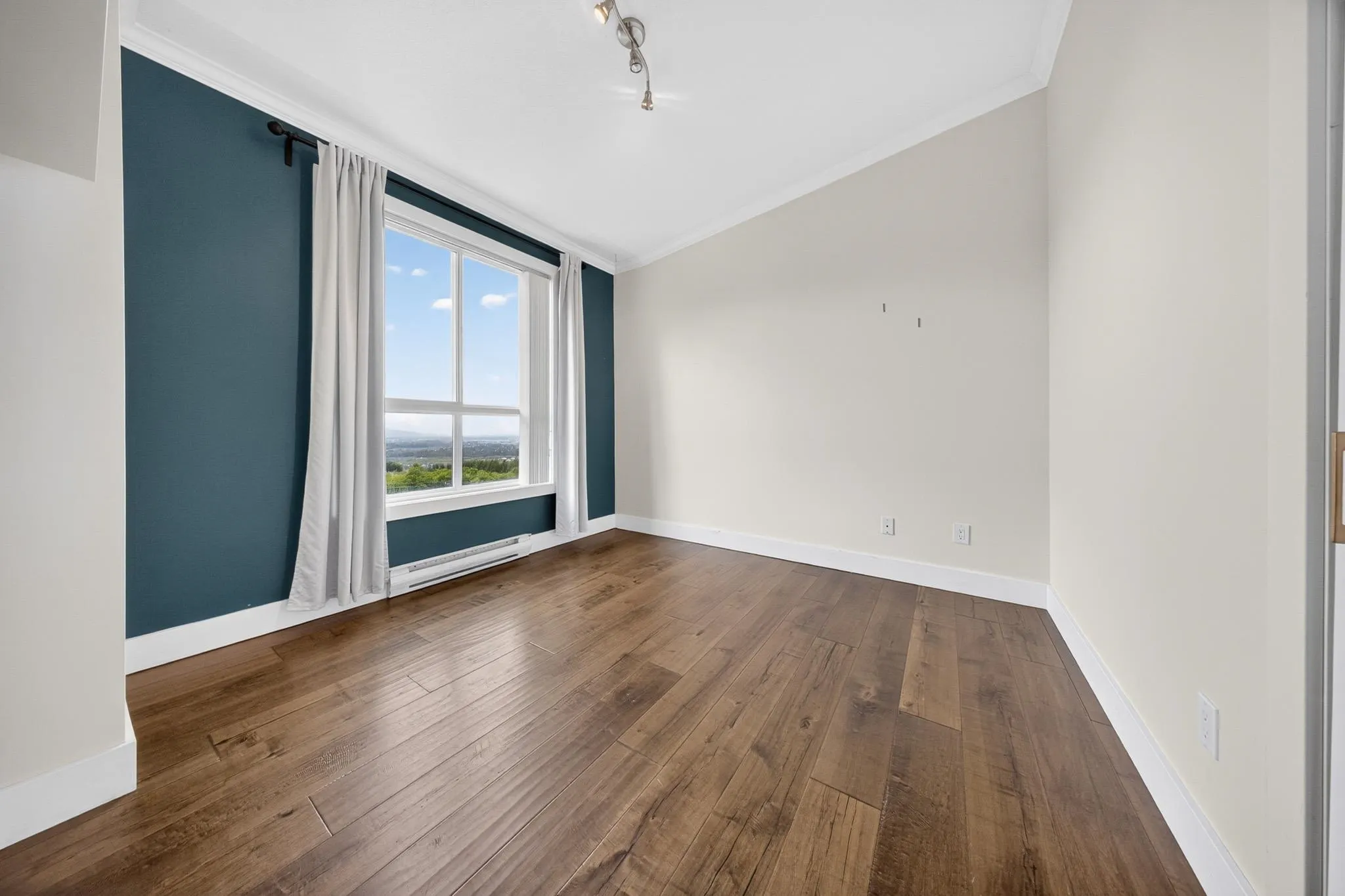 5260 Goldspring Place #1503