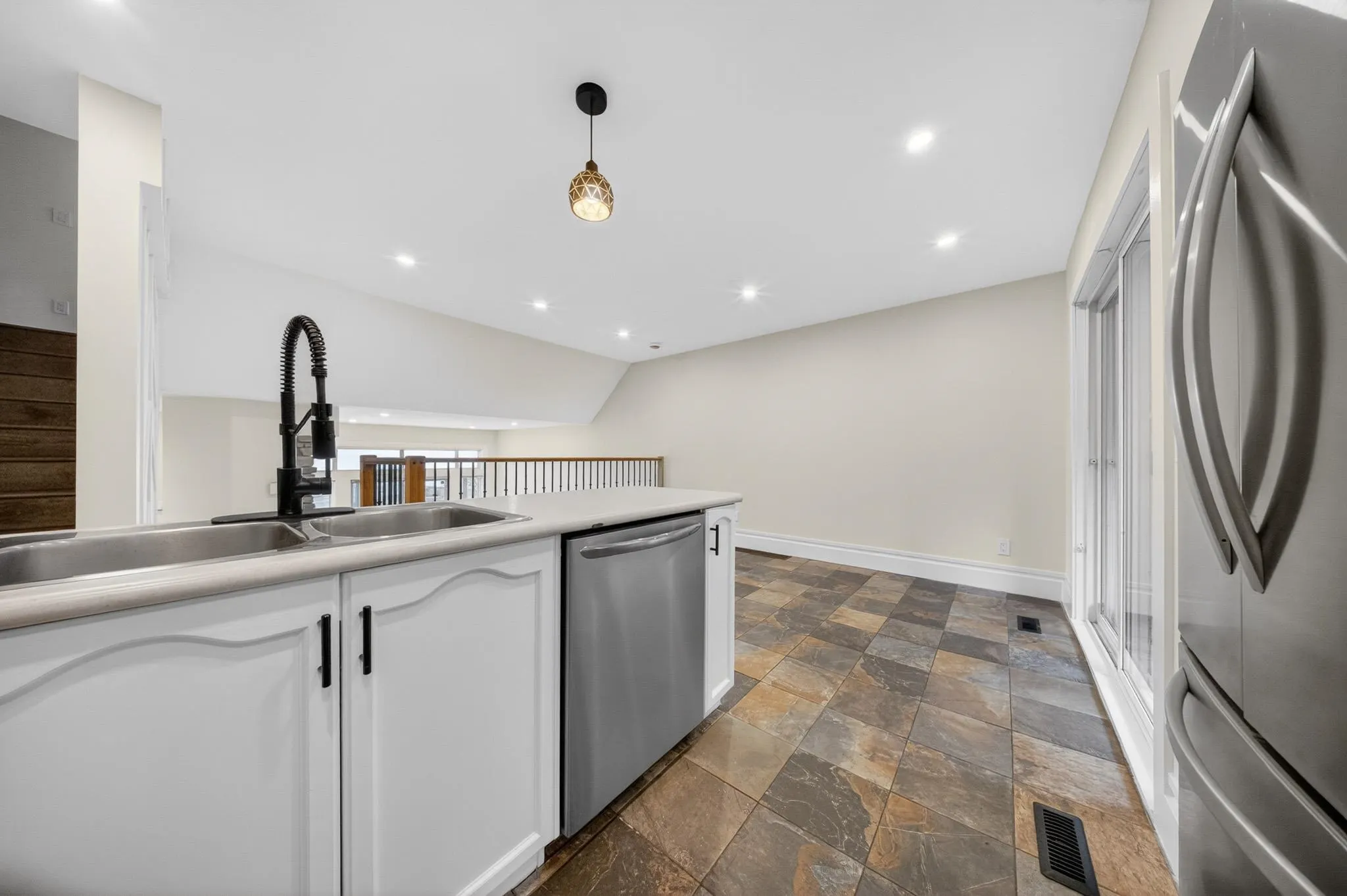 5260 Goldspring Place #1503