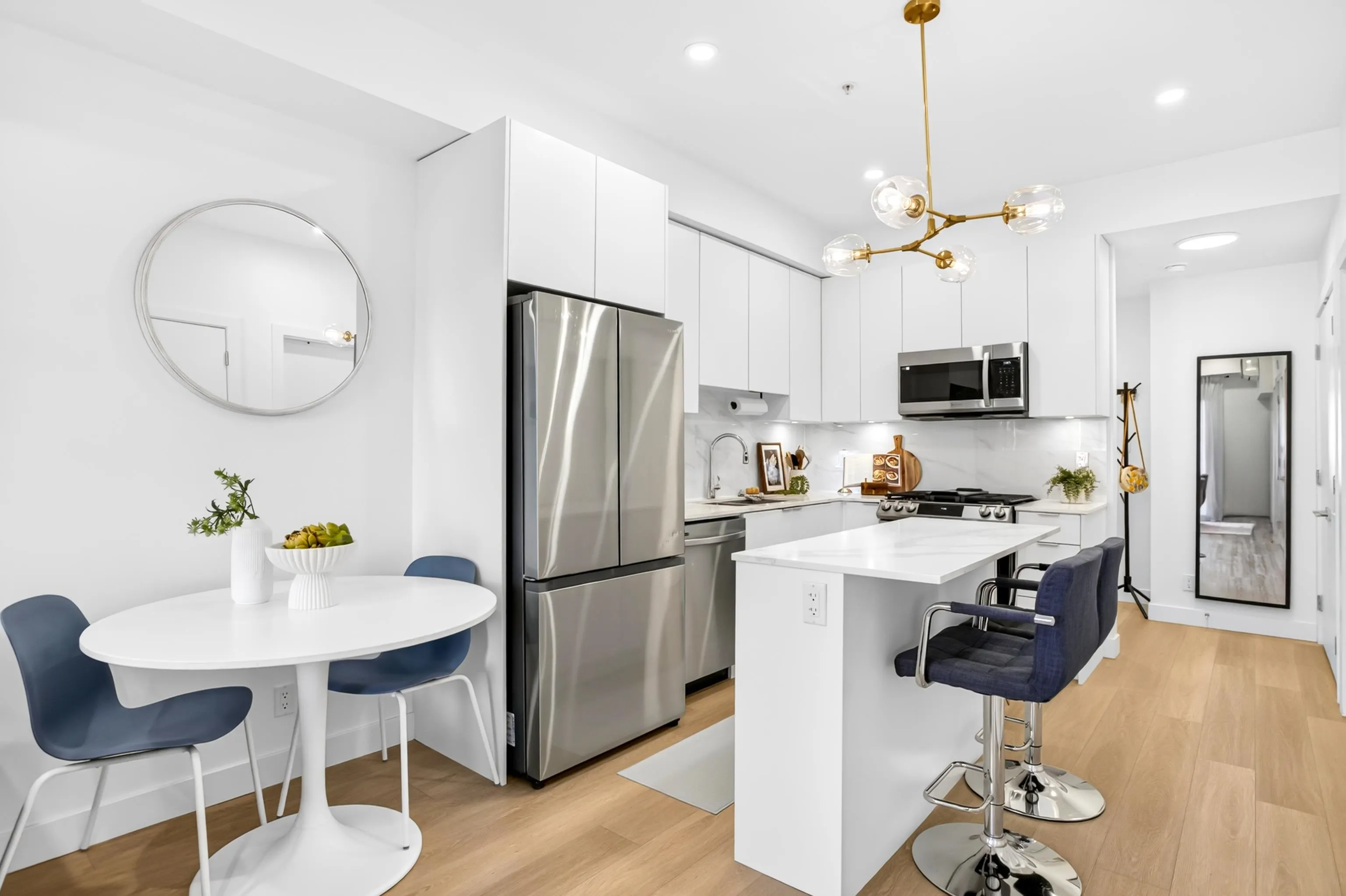 2331 Kelly Avenue #203