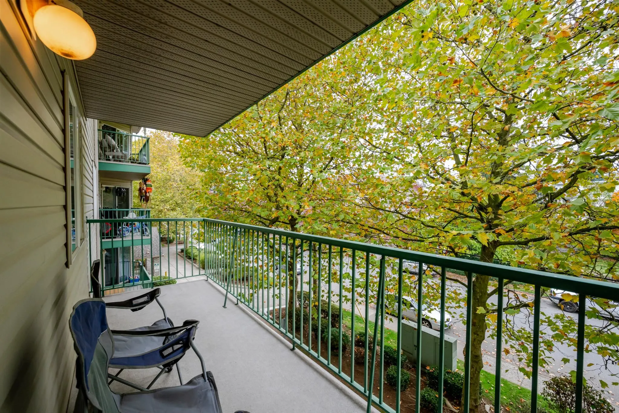 2435 Center Street #302
