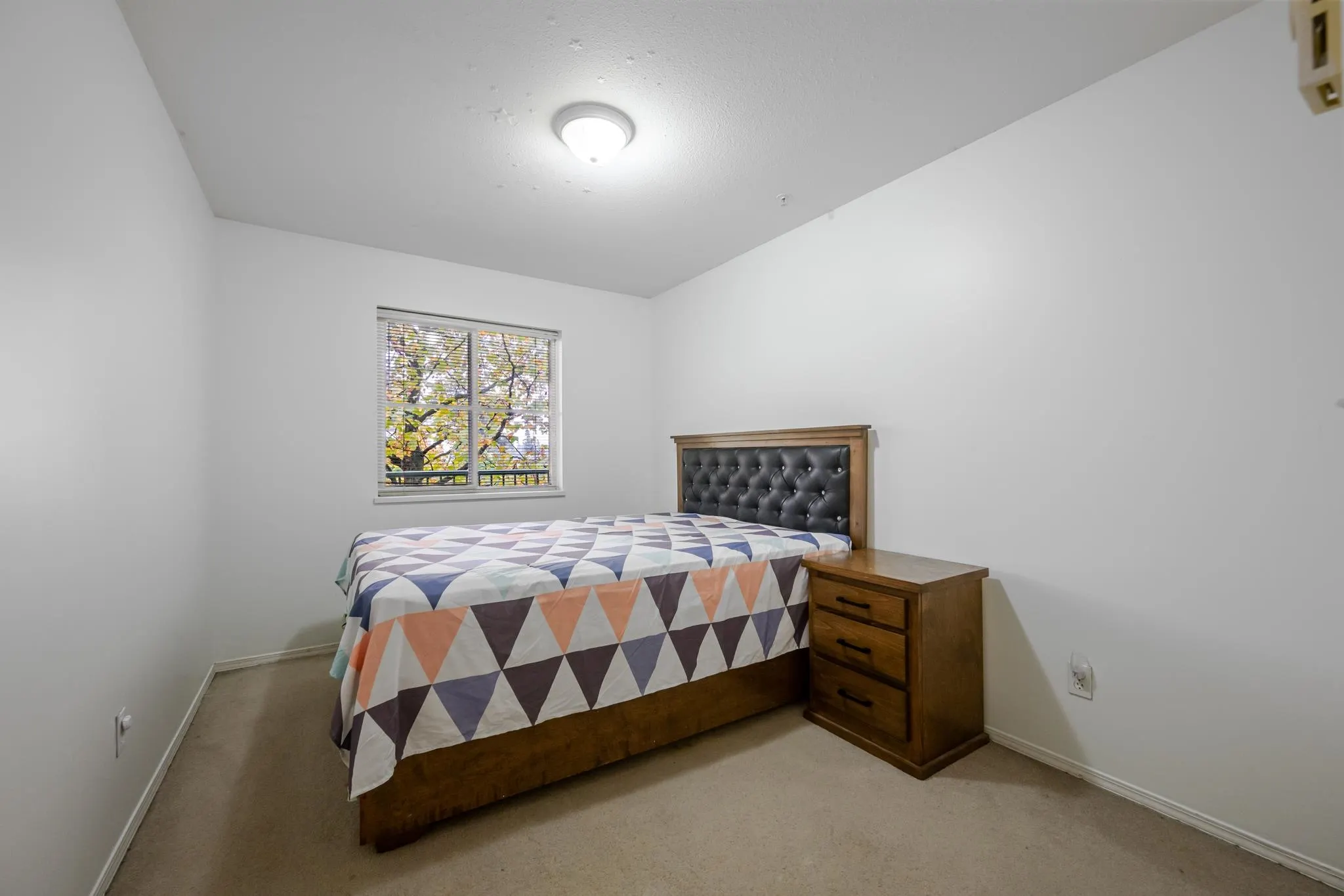2435 Center Street #302
