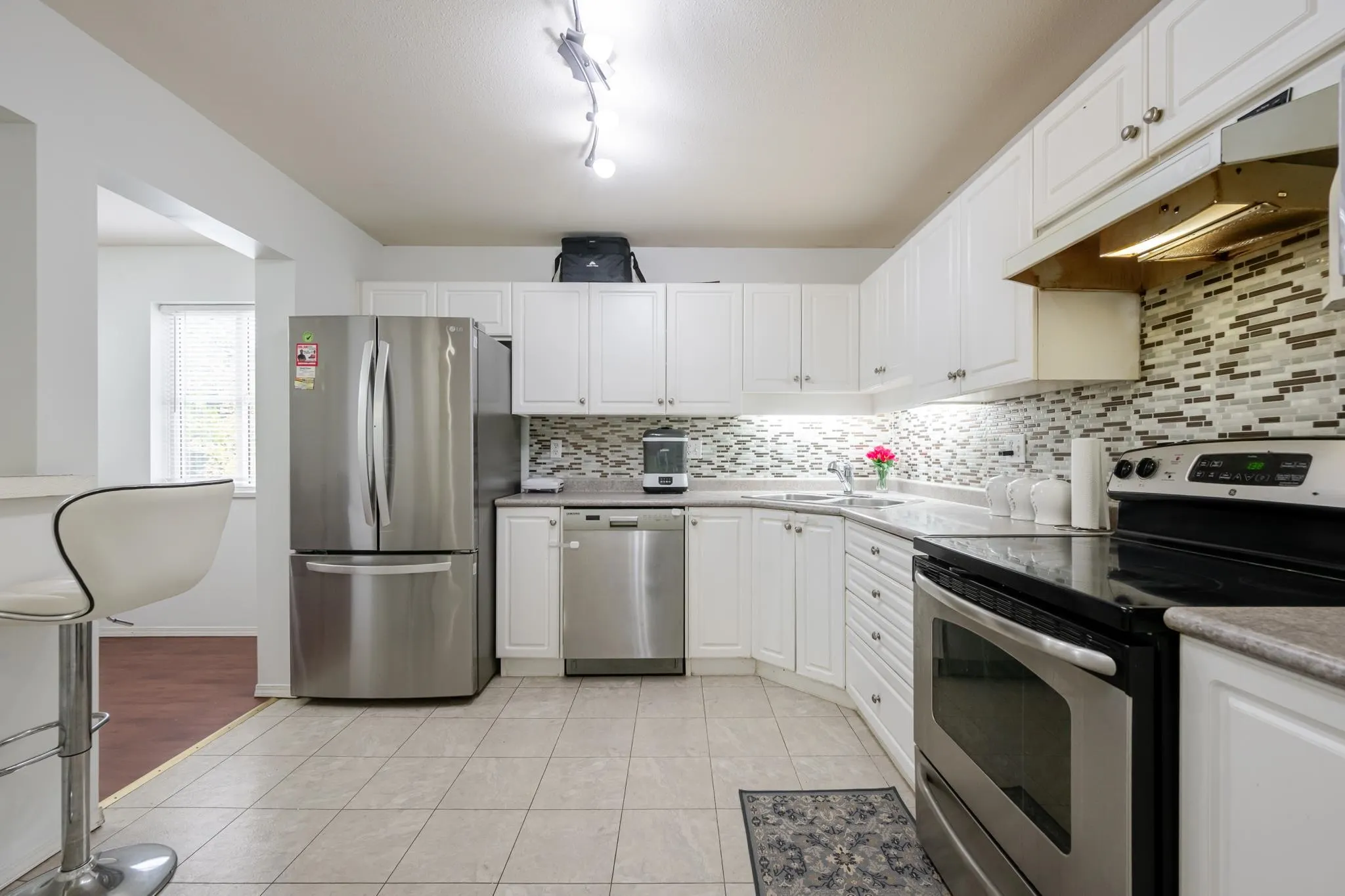 2435 Center Street #302