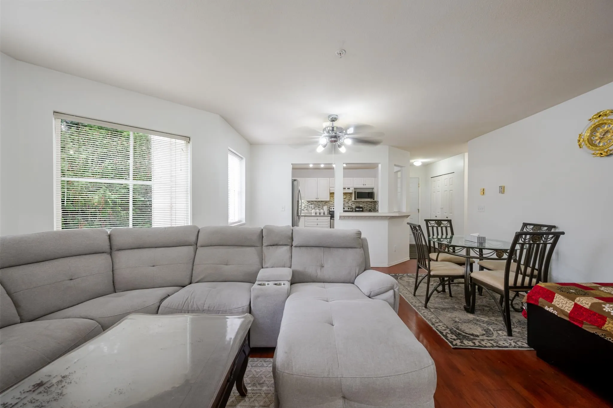 2435 Center Street #302
