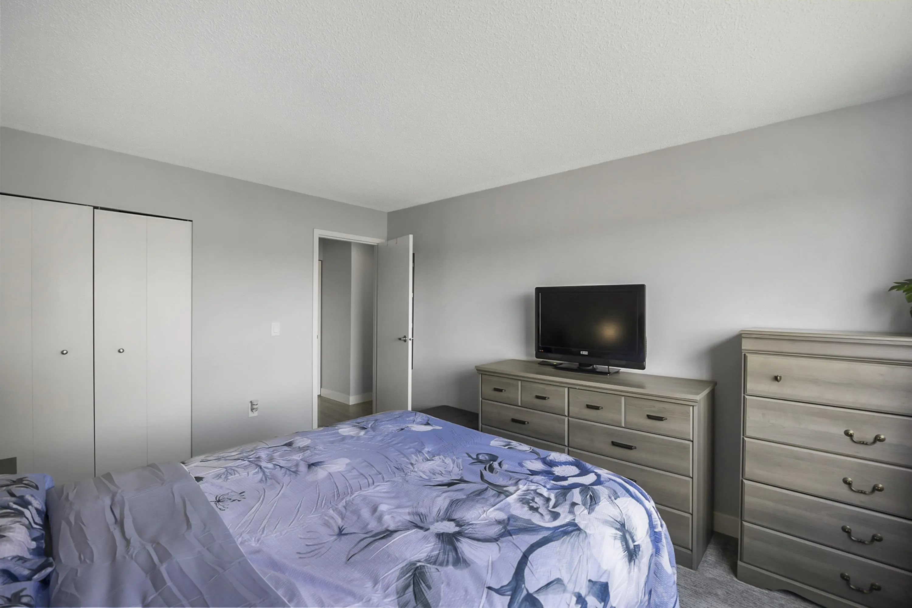 5700 200 Street #312