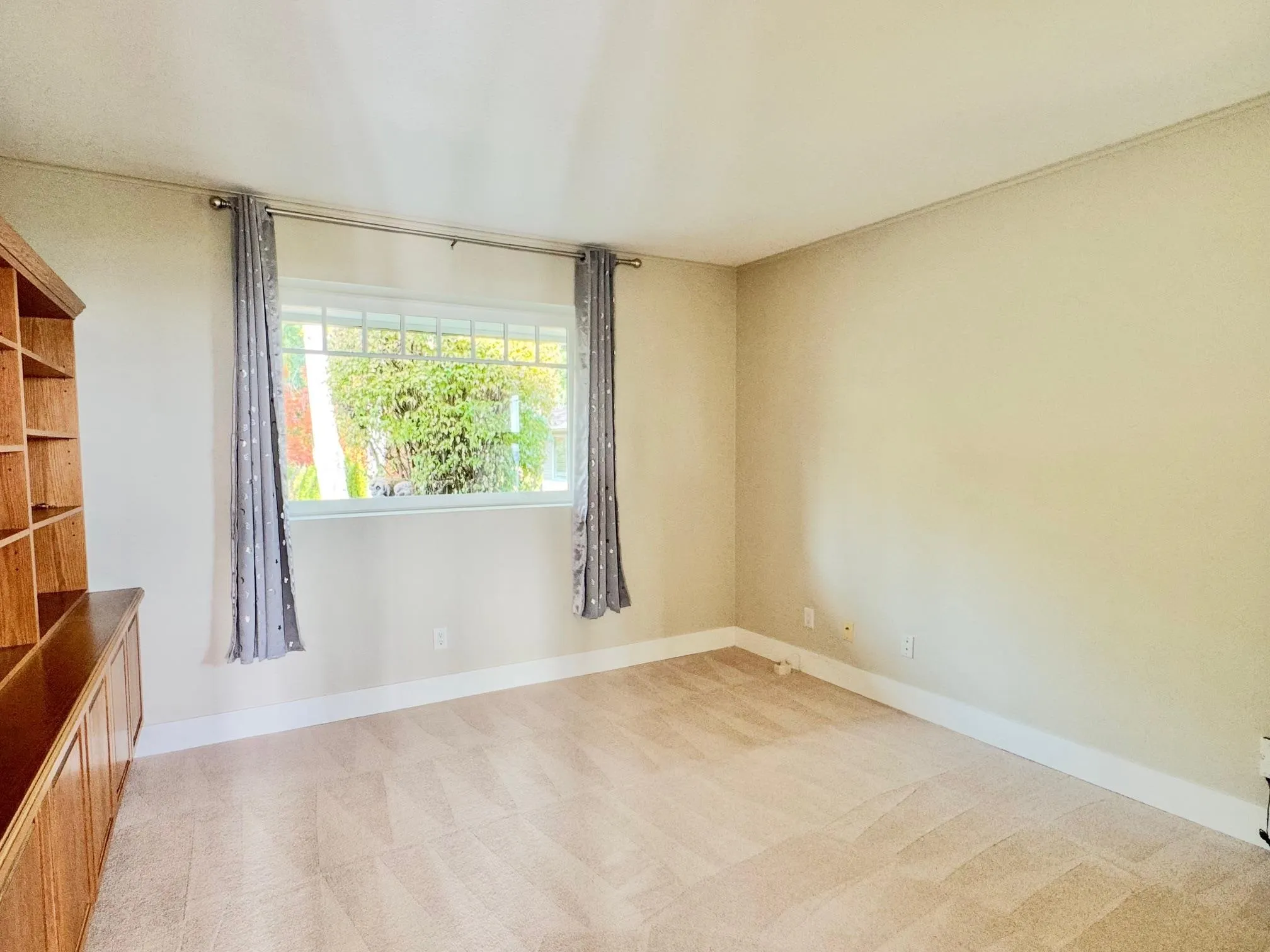 4XX5 Almondel Court
