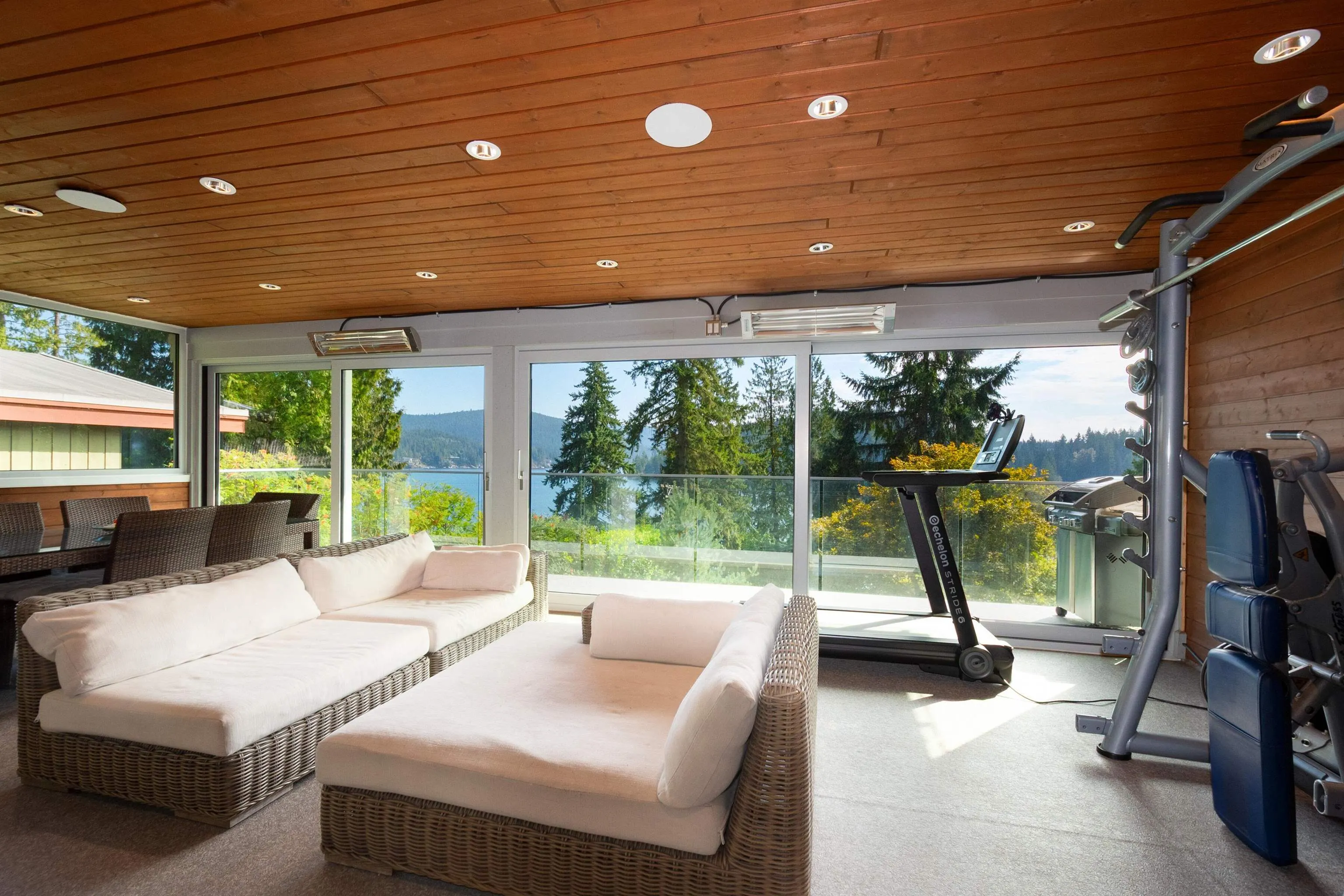 2867 Panorama Drive