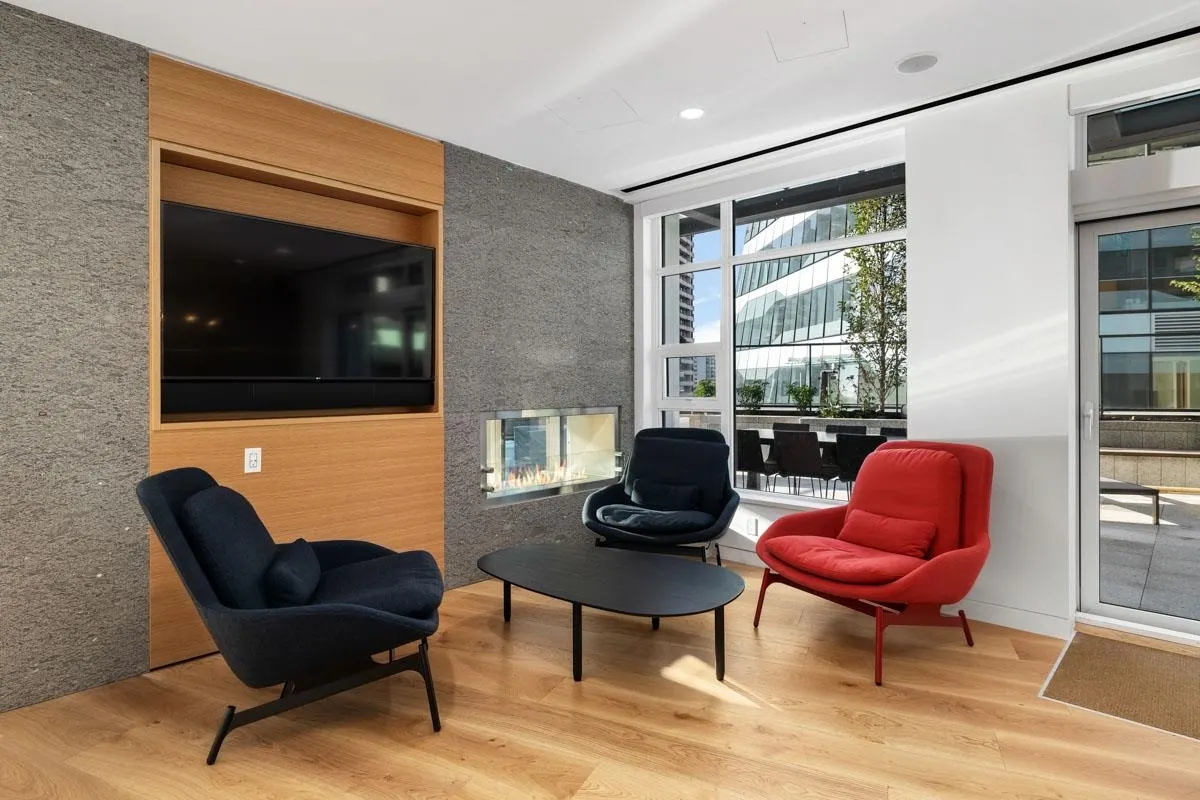 1289 Hornby Street #4106