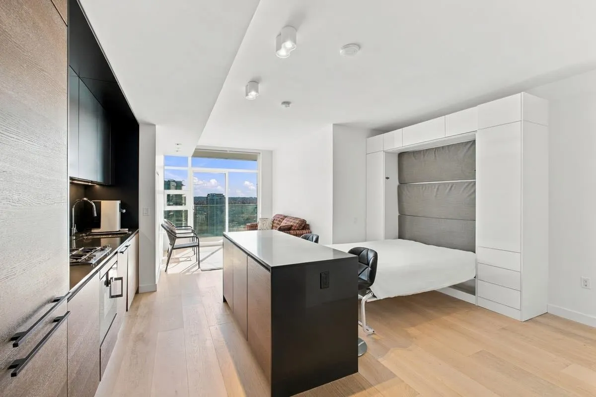 1289 Hornby Street #4106