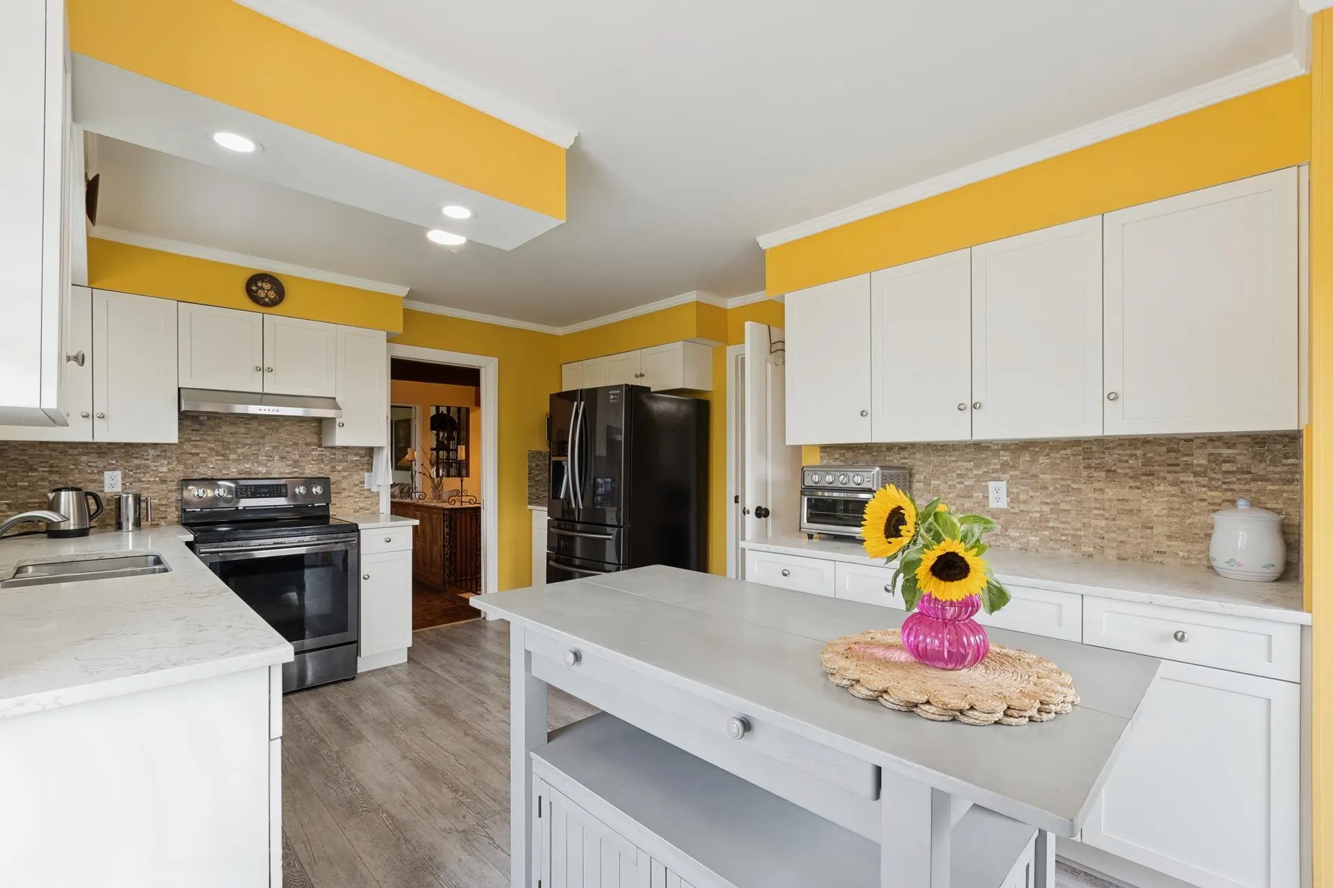 704 Maurelle Court
