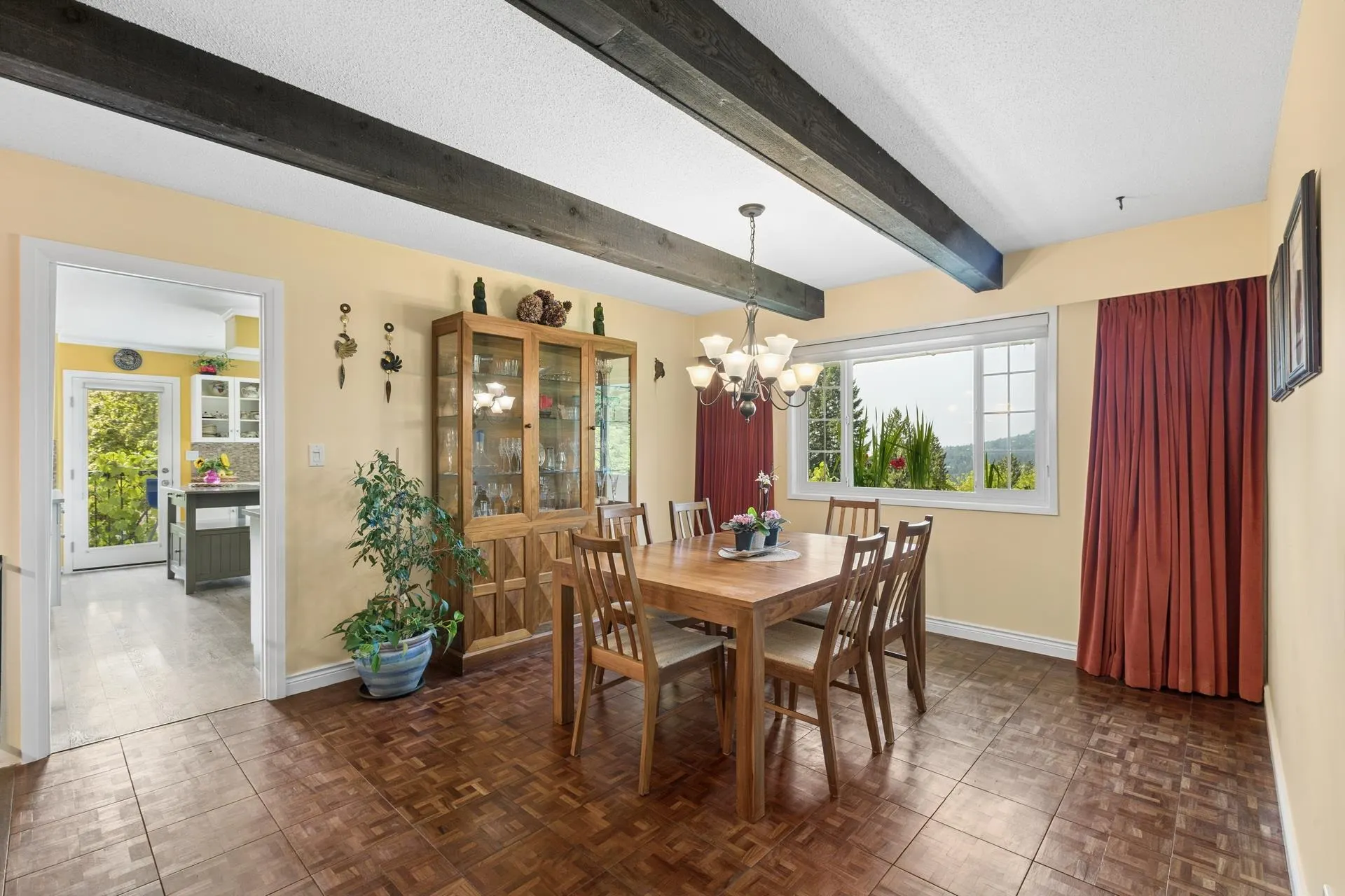 704 Maurelle Court