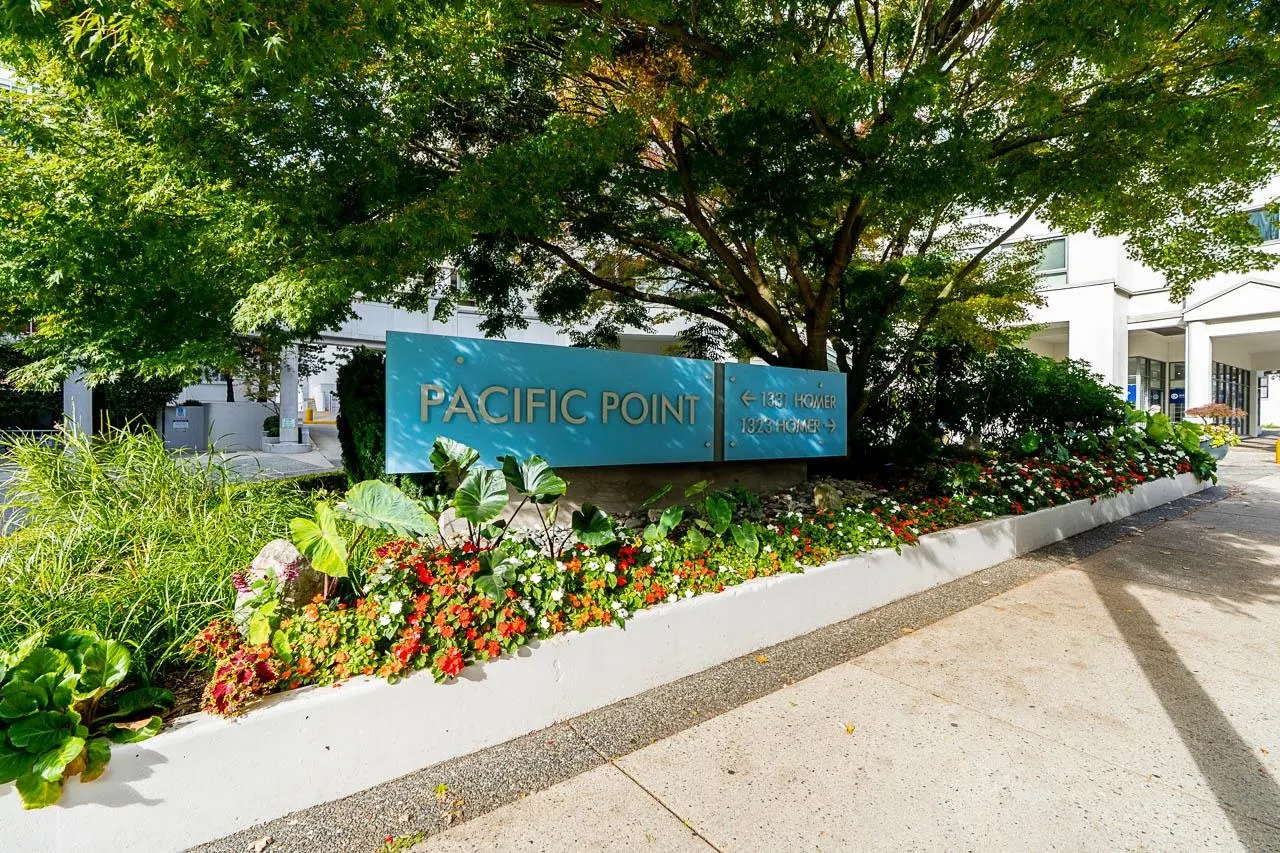 1323 Homer Street #1602