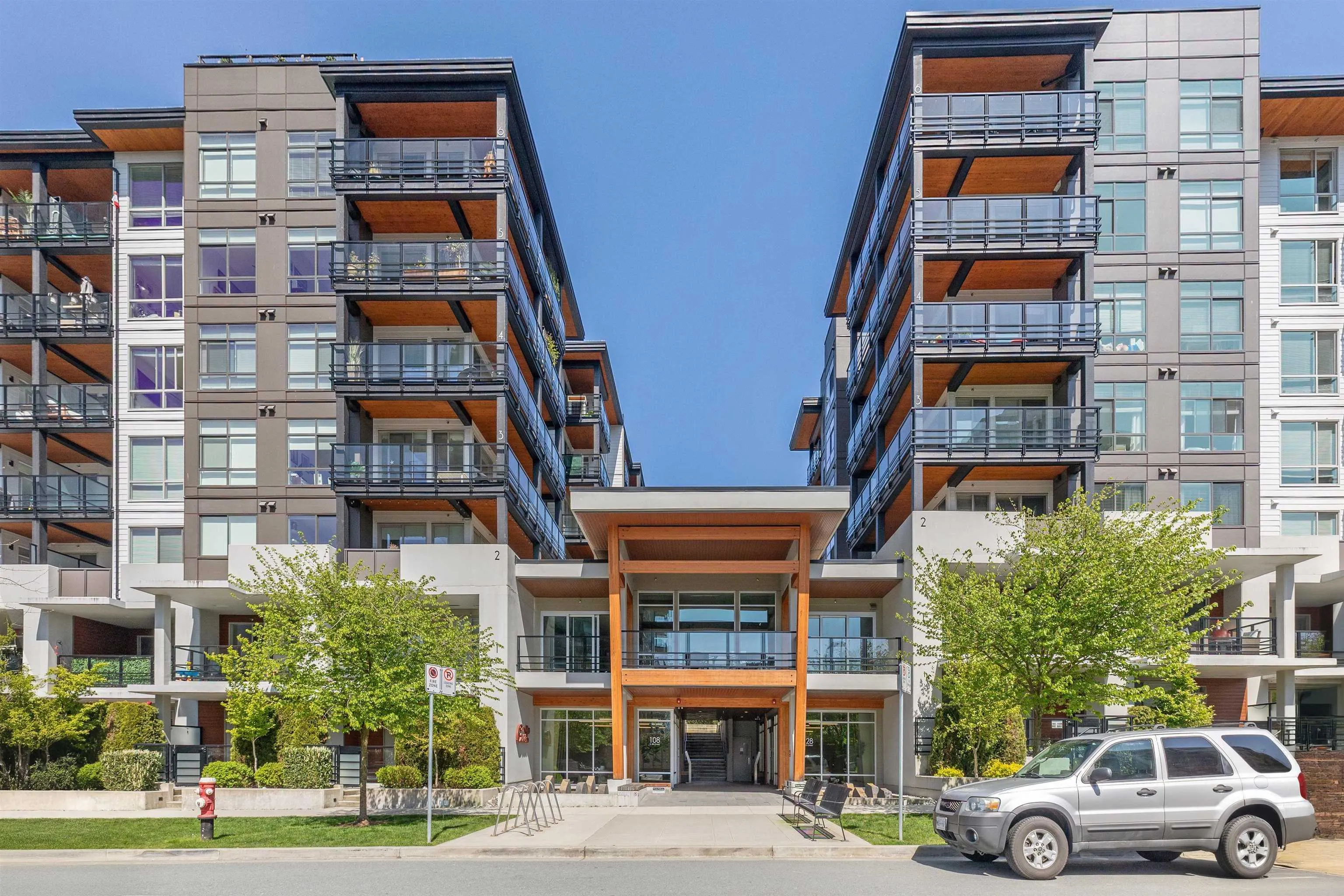 108 E 8th Street #125