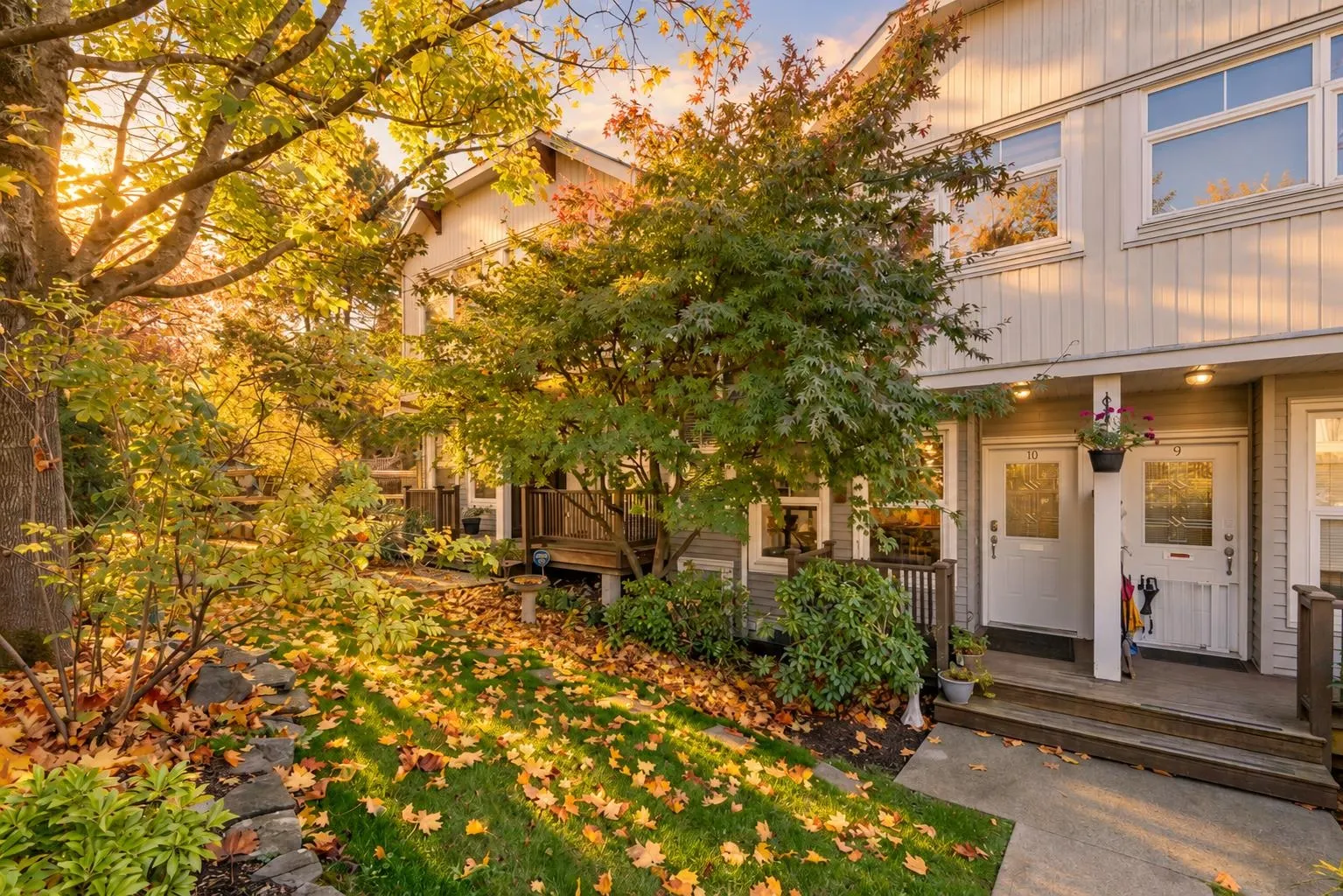 3712 Pender Street #10