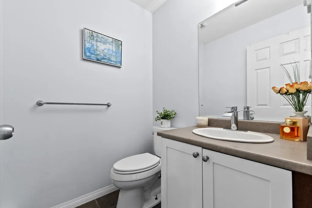 3712 Pender Street #10